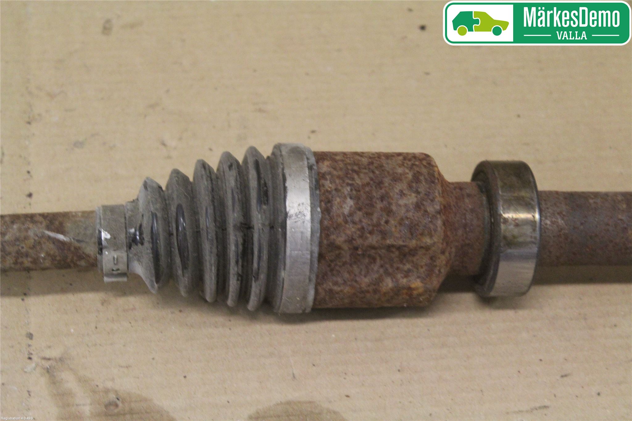Renault CLIO IV 12-16 Drivaxel Fram Höger