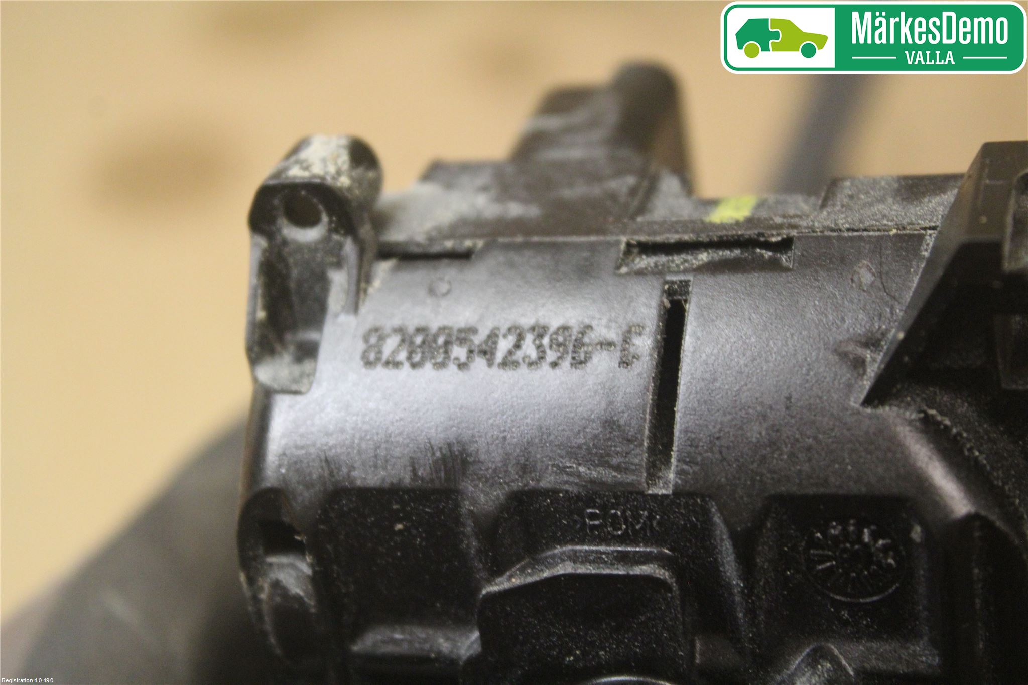 Renault KANGOO II 08-14 Låskista-Dörrlås