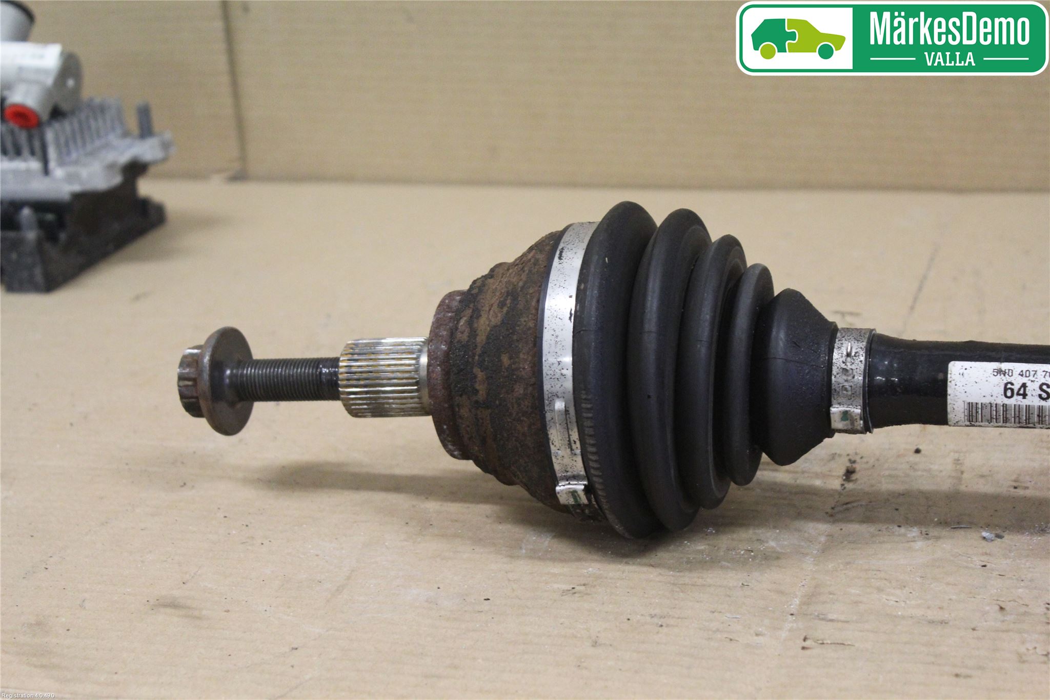 Volkswagen VW TIGUAN 07-16 Drivaxel Fram Höger