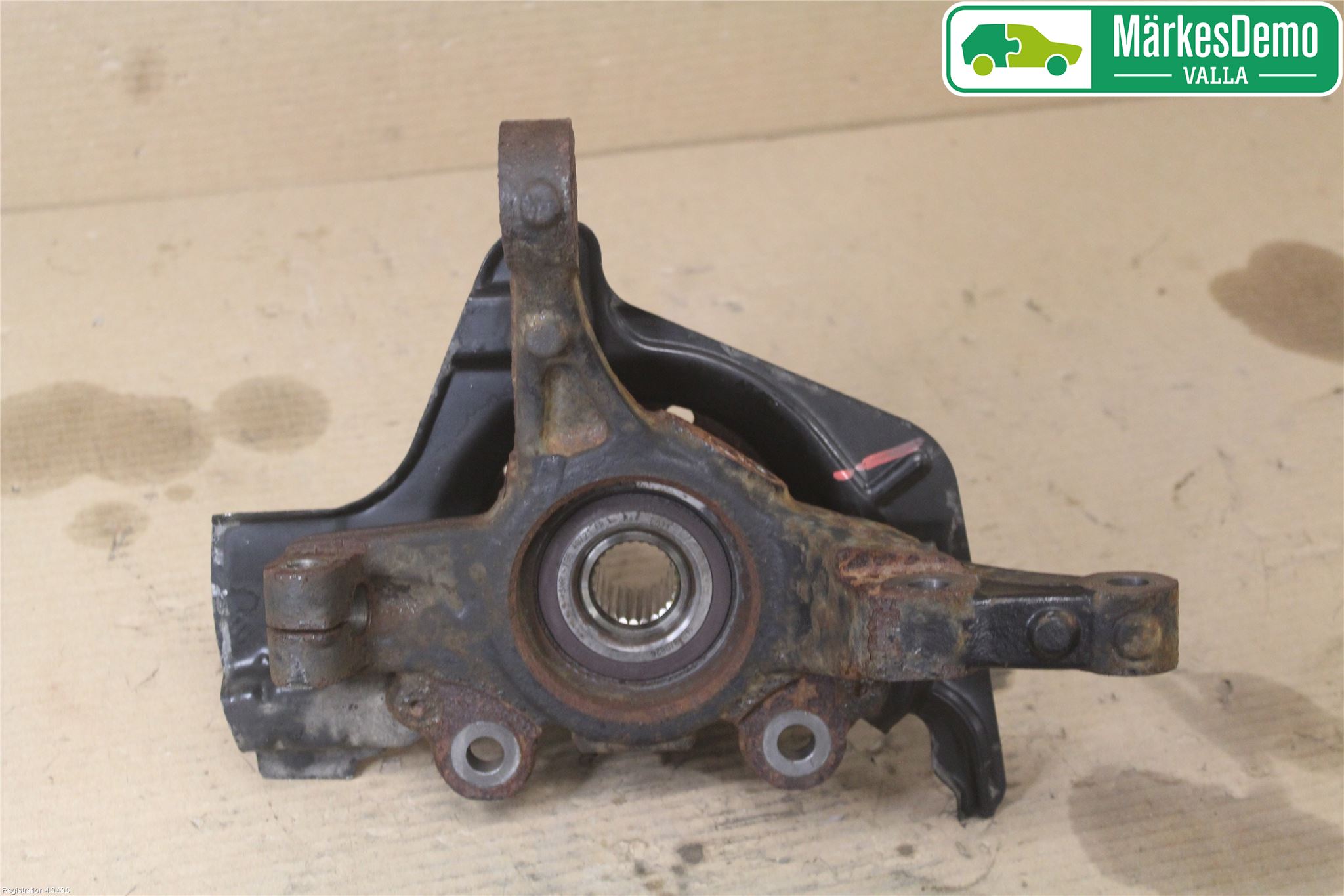 Opel COMBO D 12-18 Styrspindel Lagerhus Vä