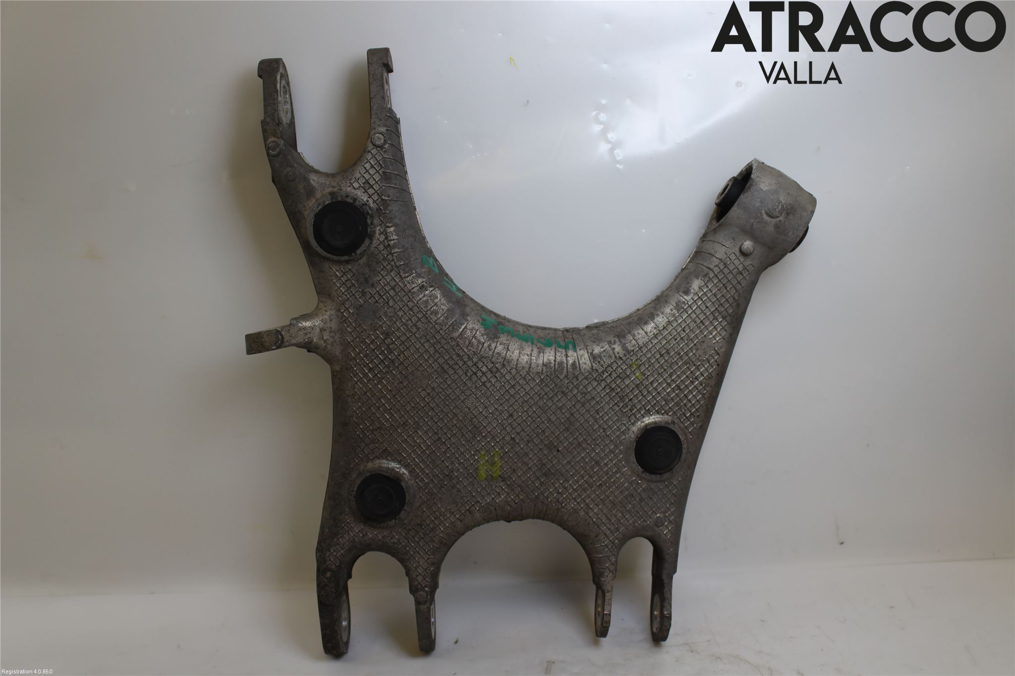 BMW 5 F10/F11/F18 09-17 Bärarm Bak Höger