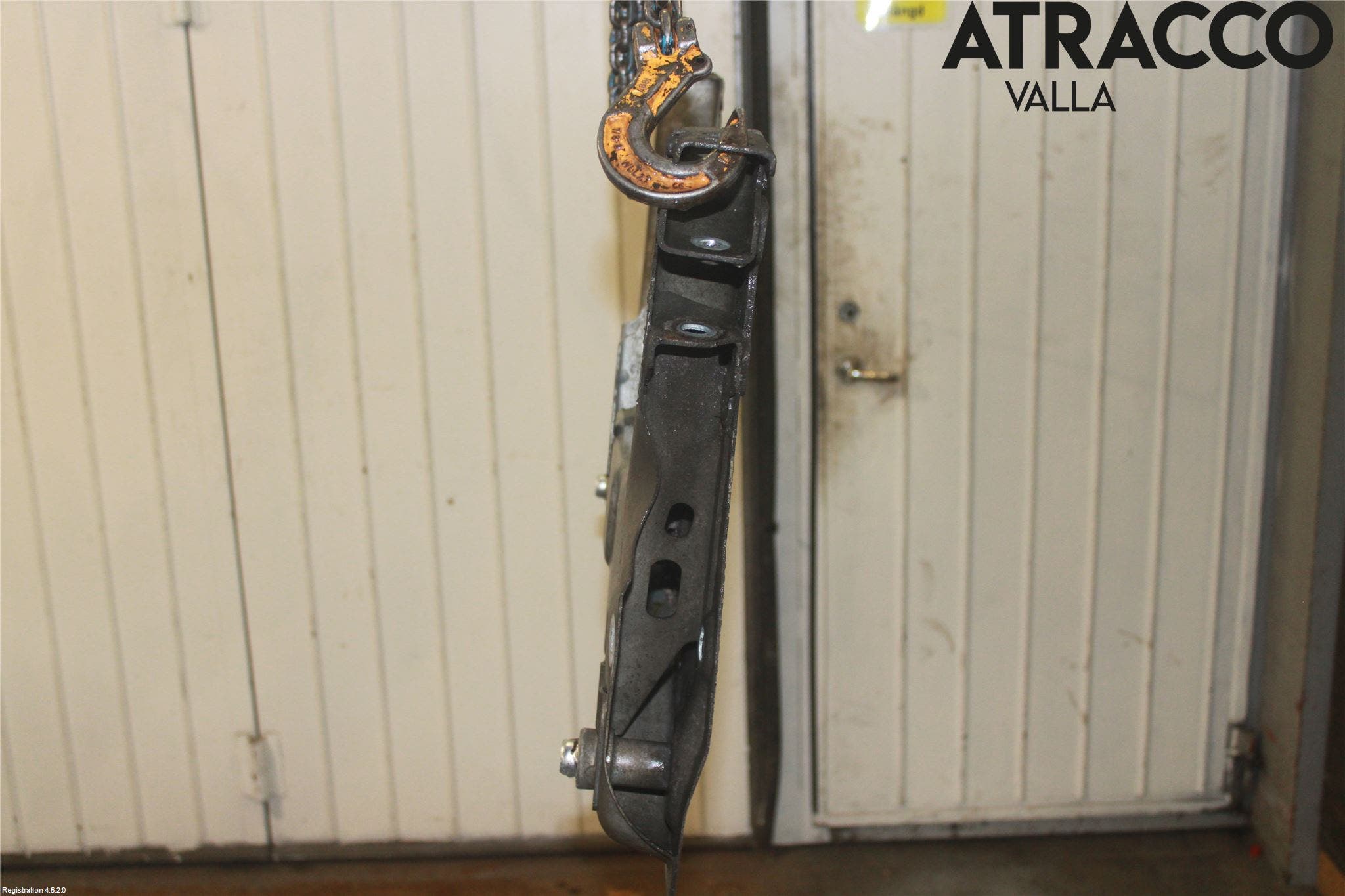 Renault CLIO IV 16-19 Framvagnsbalk