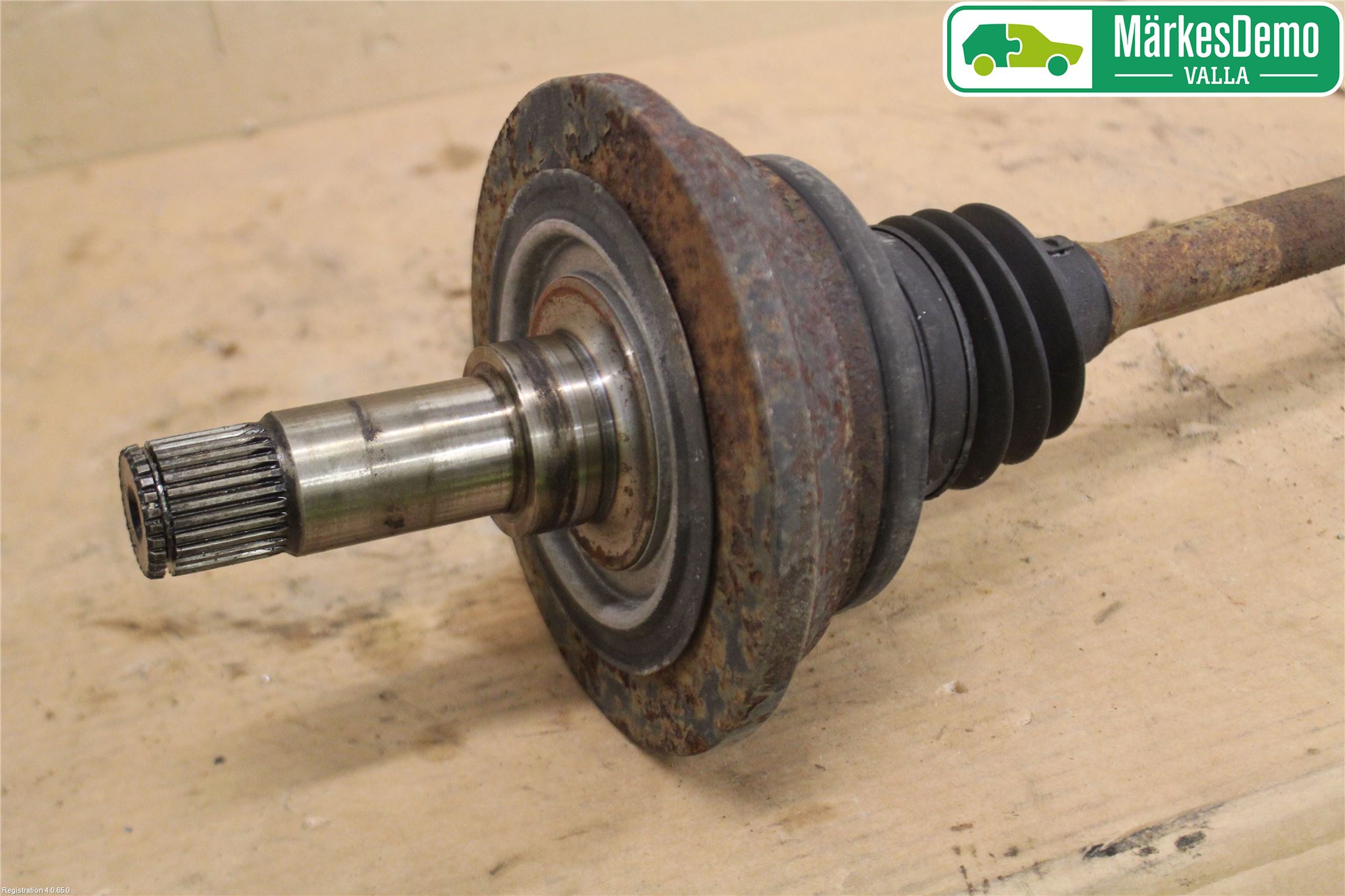 Mercedes-Benz MB SL-KLASS (R230) 00-11 Drivaxel Bak Höger