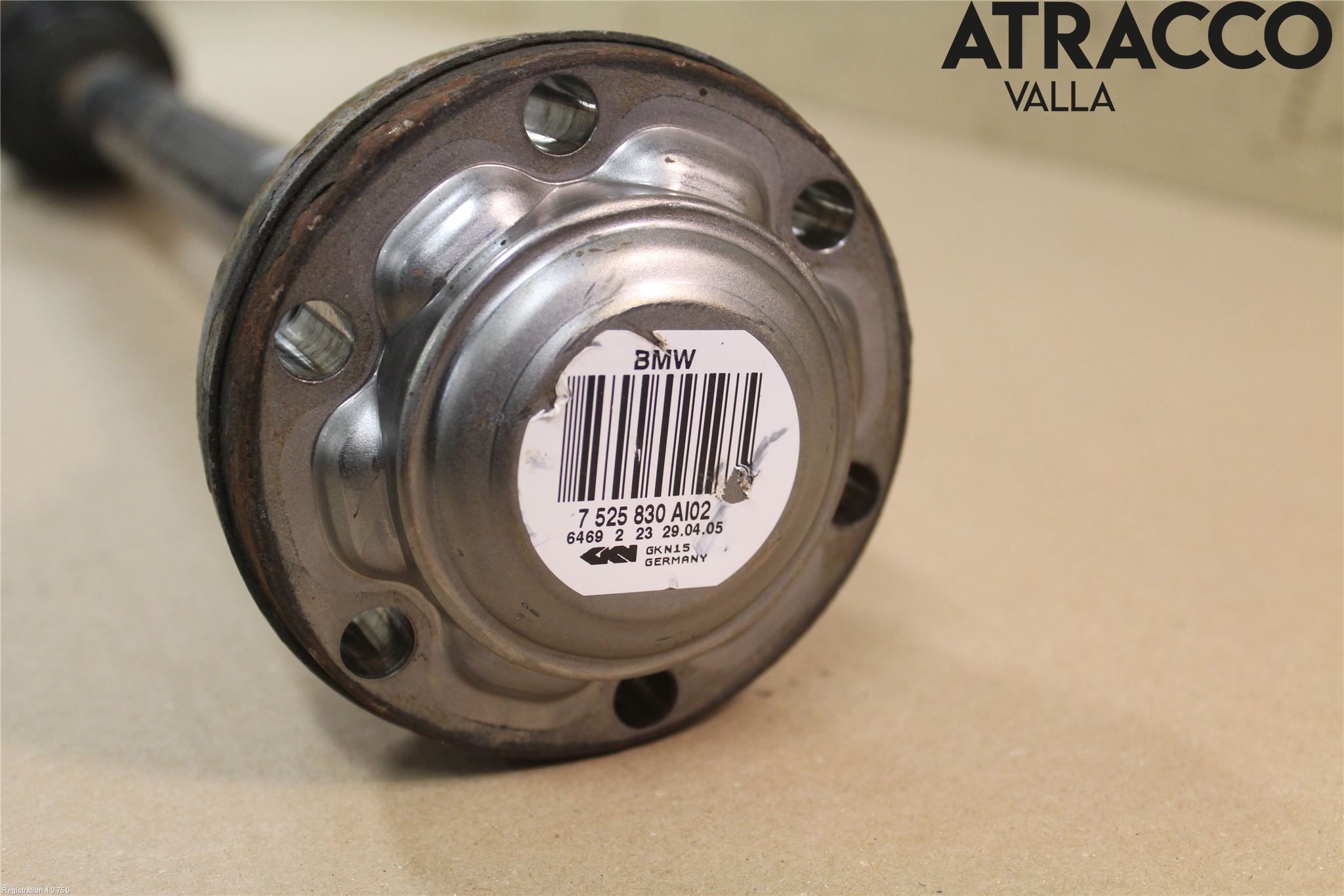 BMW 3 E90/91 SED/TOU 05-12 Drivaxel Bak Höger