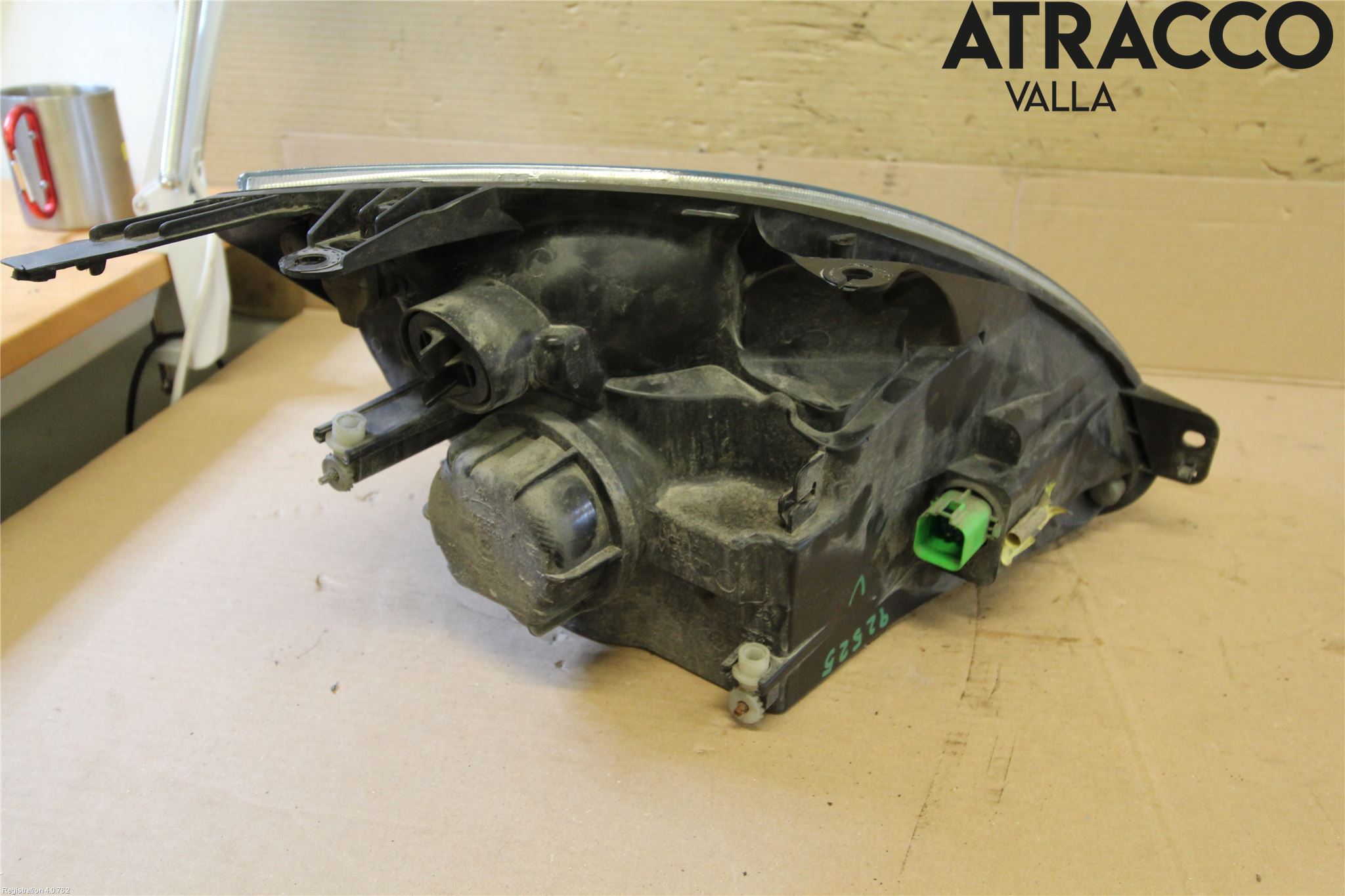 Ford FIESTA     02-05 Strålkastare Vänster