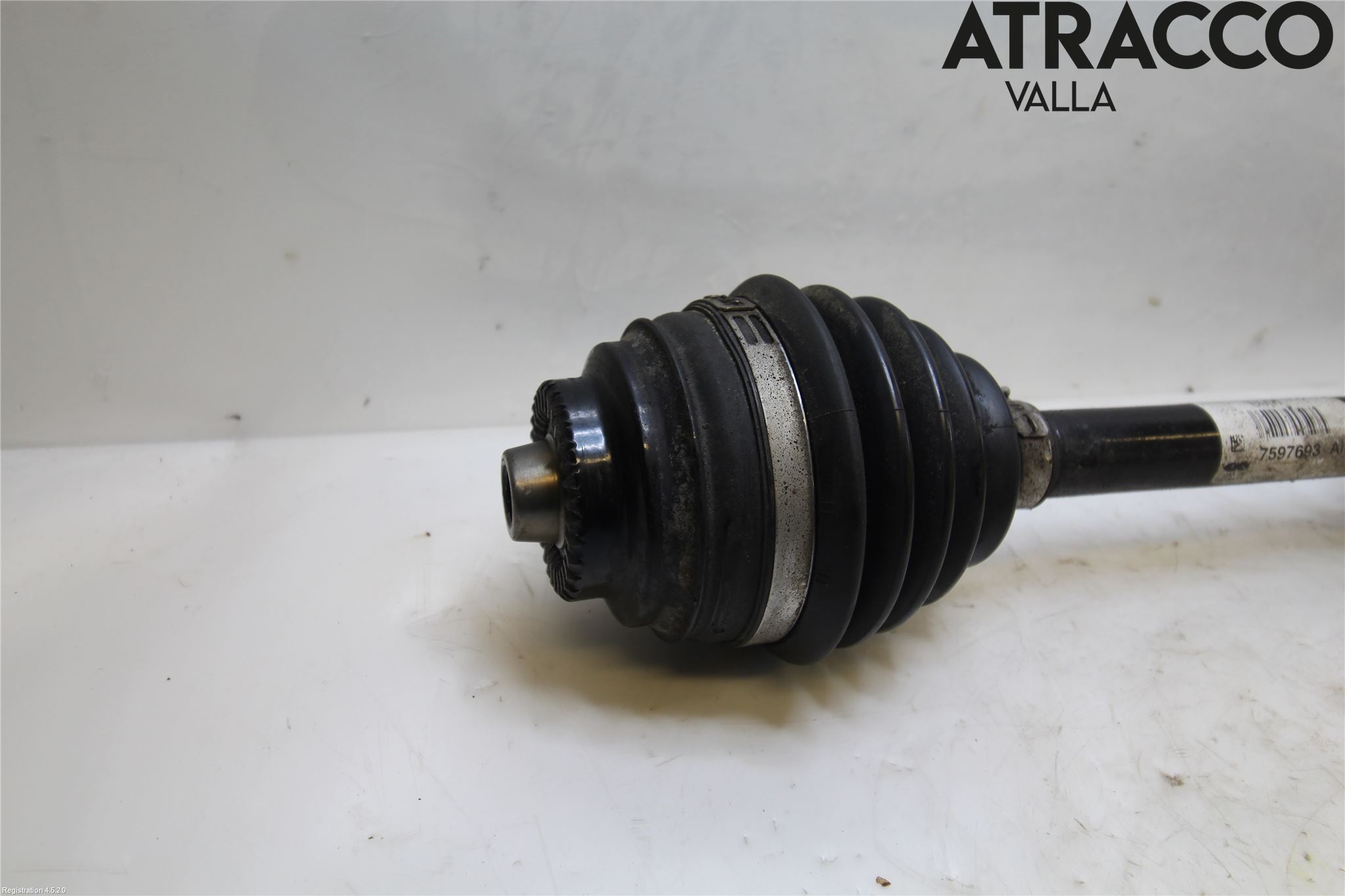 BMW 4 F36 Gran Coupé 14-20 Drivaxel Fram Vänster