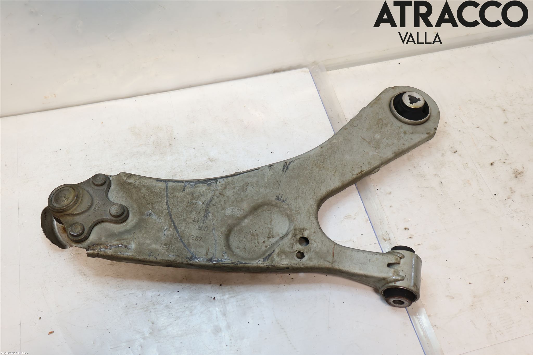 Peugeot 2008/E-2008 20- Bärarm Fram Undre Vä