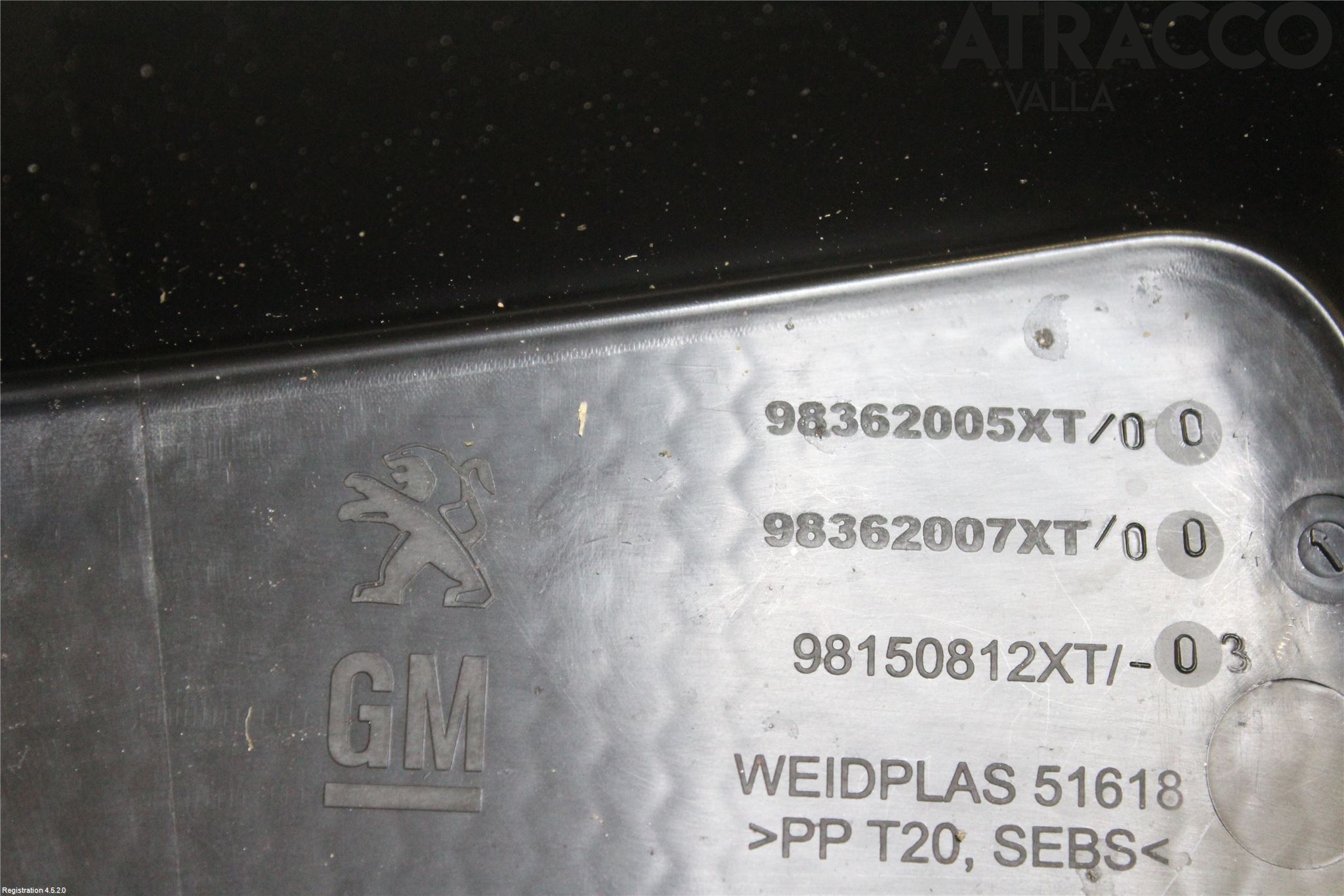 Peugeot 5008 17-24 Torpedplåt-Torpedplast