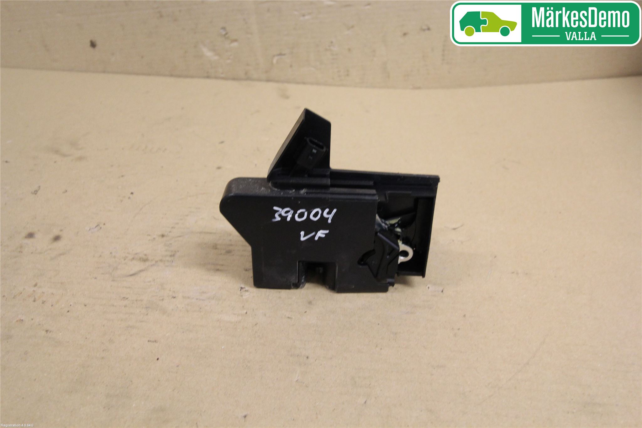 Dacia SANDERO/STEPWAY 13-20 Låskista-Dörrlås