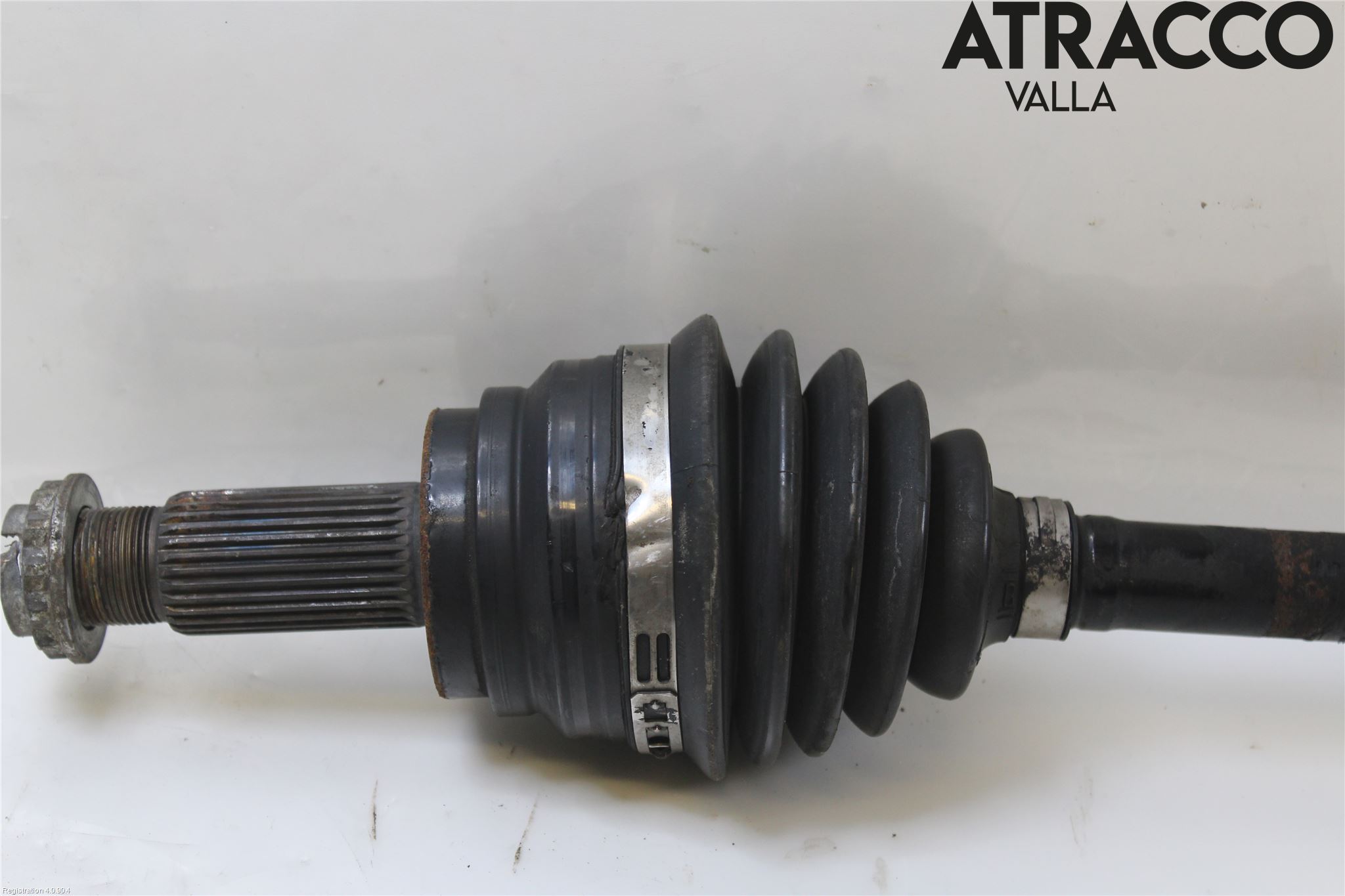 BMW X6 E71/E72   08-14 Drivaxel Fram Höger