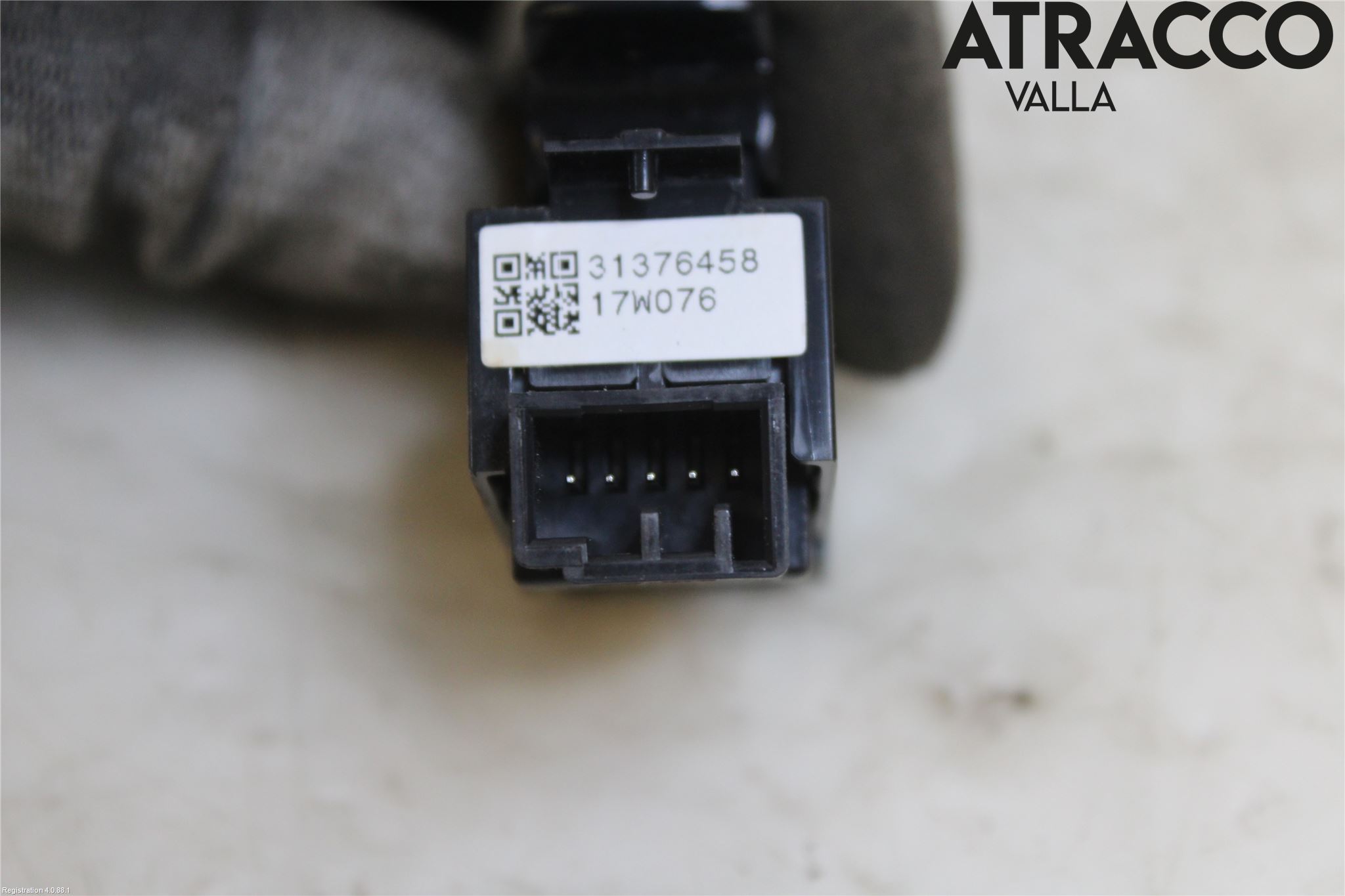 Volvo V90 17->> Strömställare Elhiss