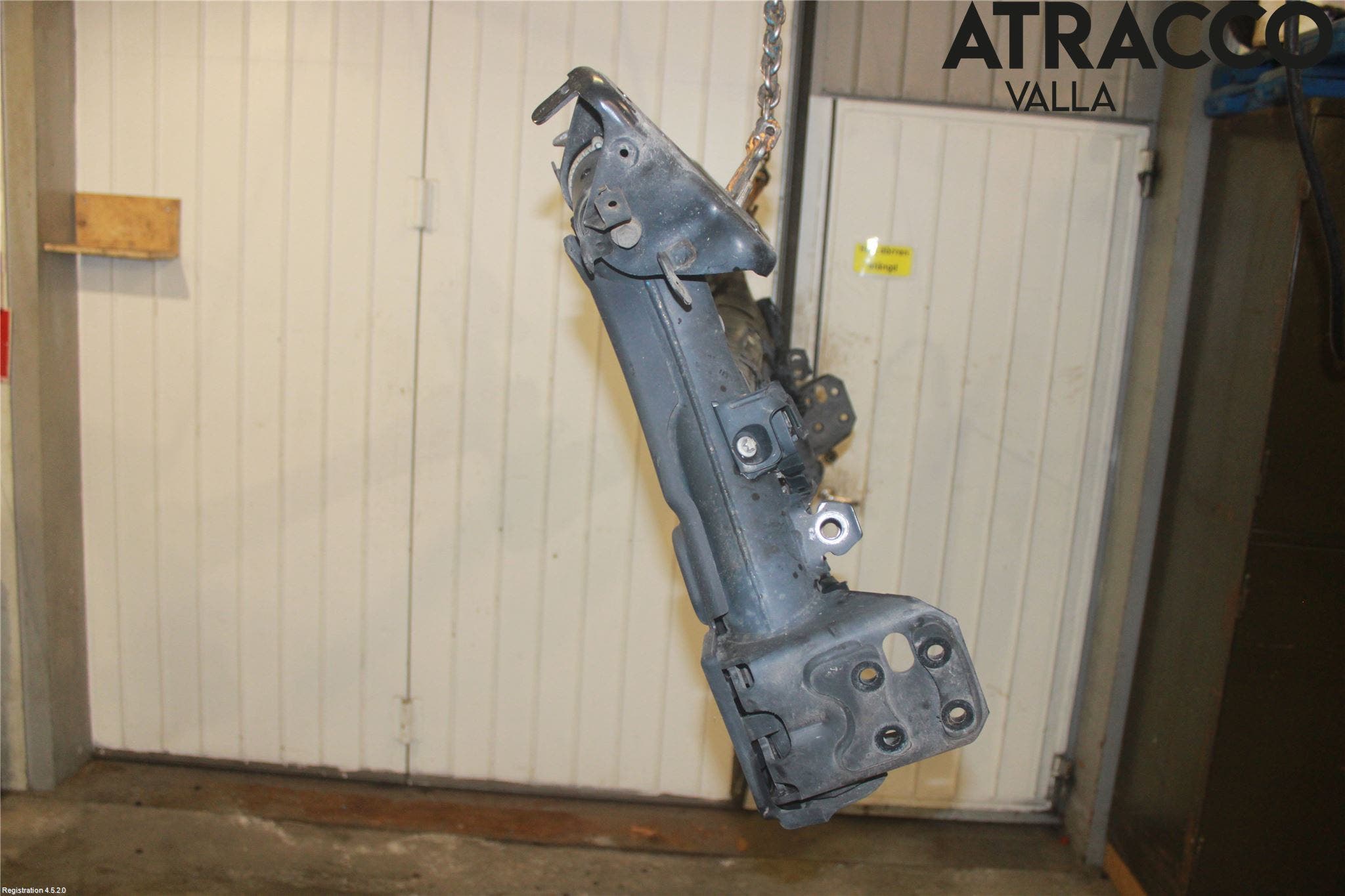 Peugeot 2008/E-2008 20- Bakaxelbalk