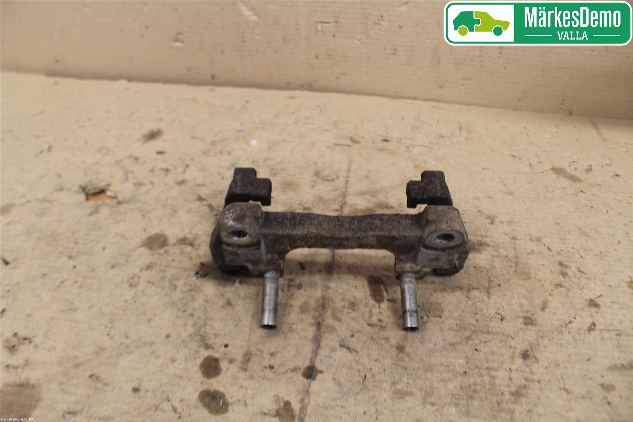 Renault LAGUNA III 08-10 Bromsokshållare