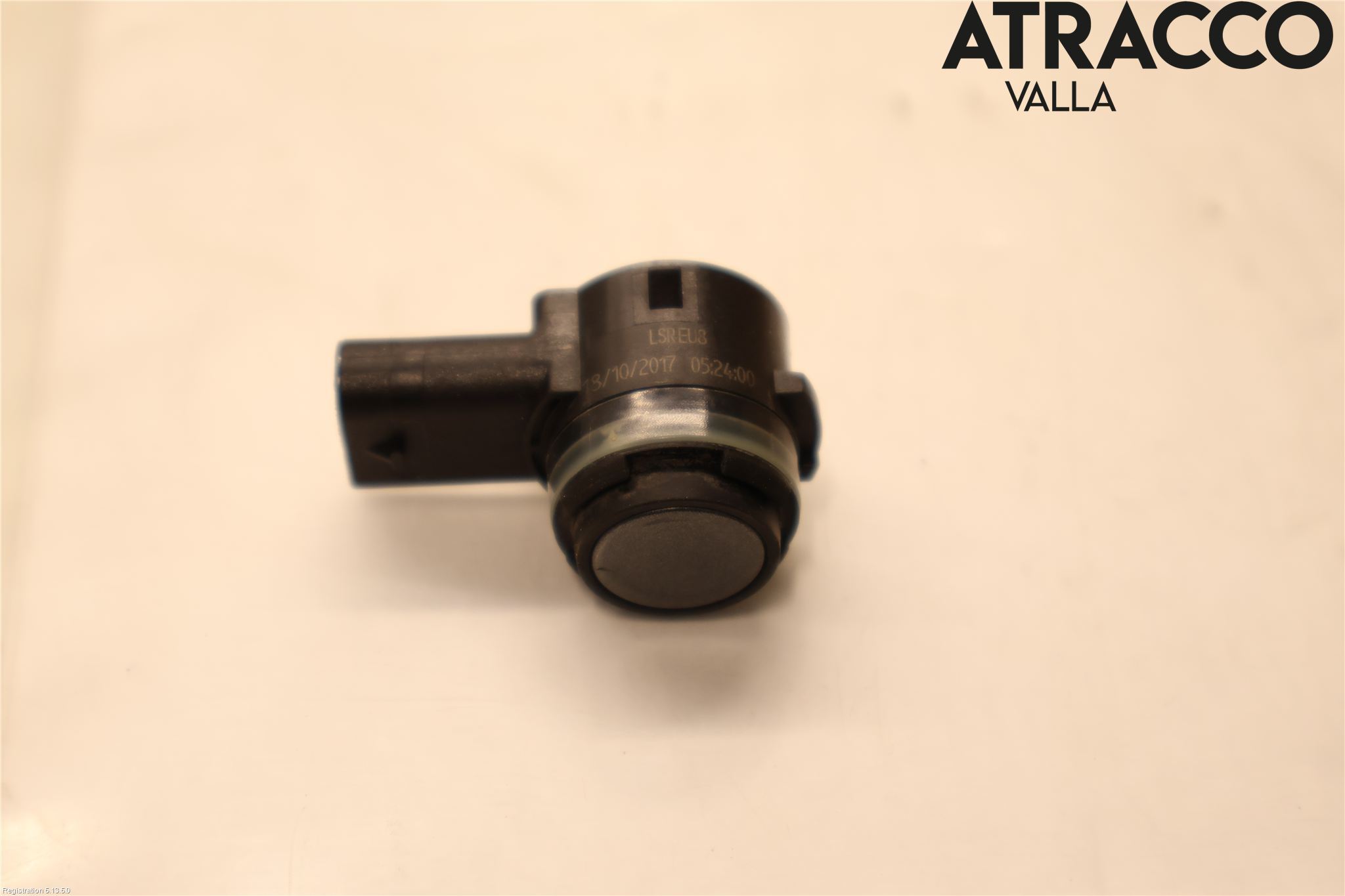 Volkswagen VW TOURAN 16- Parkeringshjälp Frontsensor