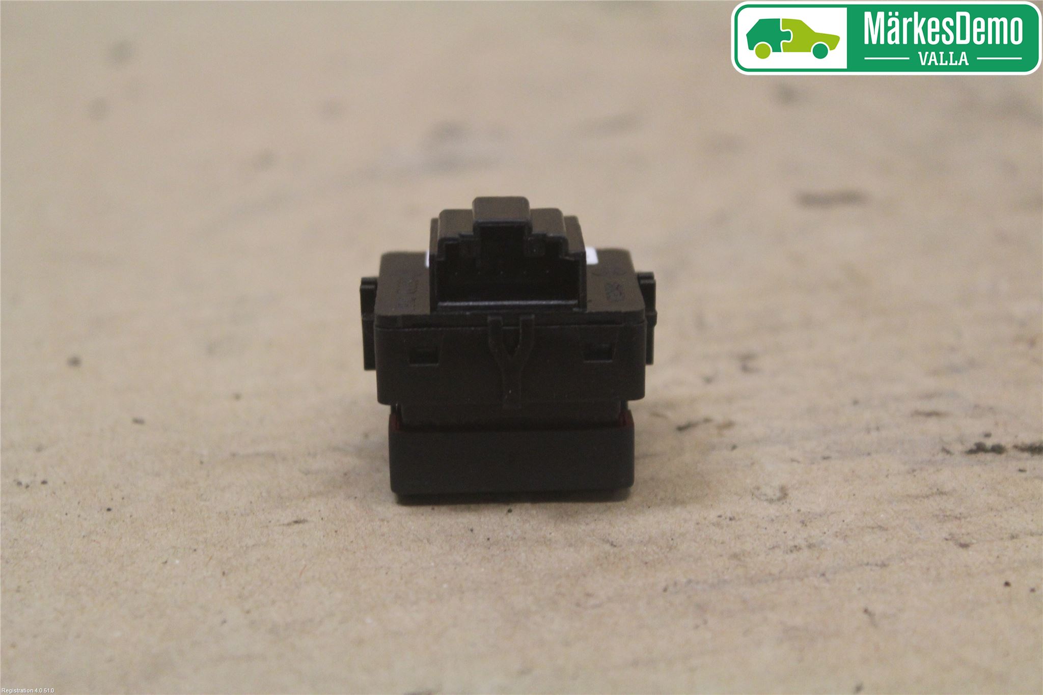 Audi A6 ALLROAD 12-18 Strömställare Varnings