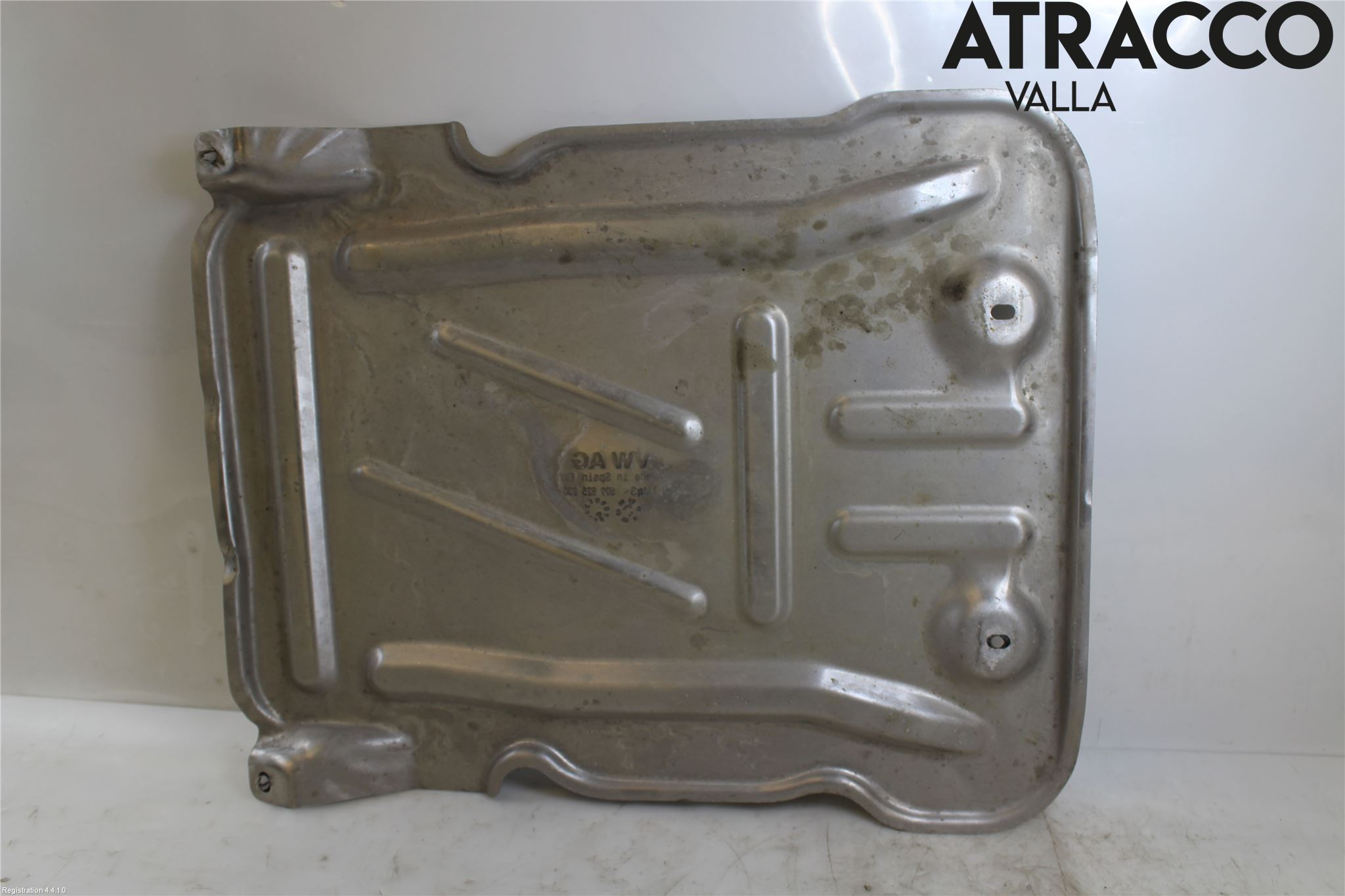 Volkswagen VW GOLF / E-GOLF VIII 20- Hasplåt Plåt-Plast