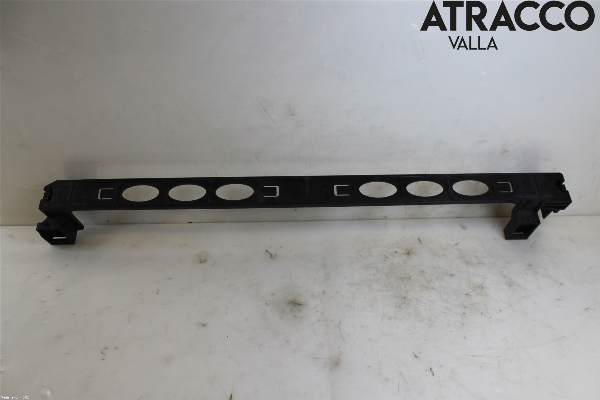 Ford FOCUS 15-18 Kylarfäste-Ram-Balk