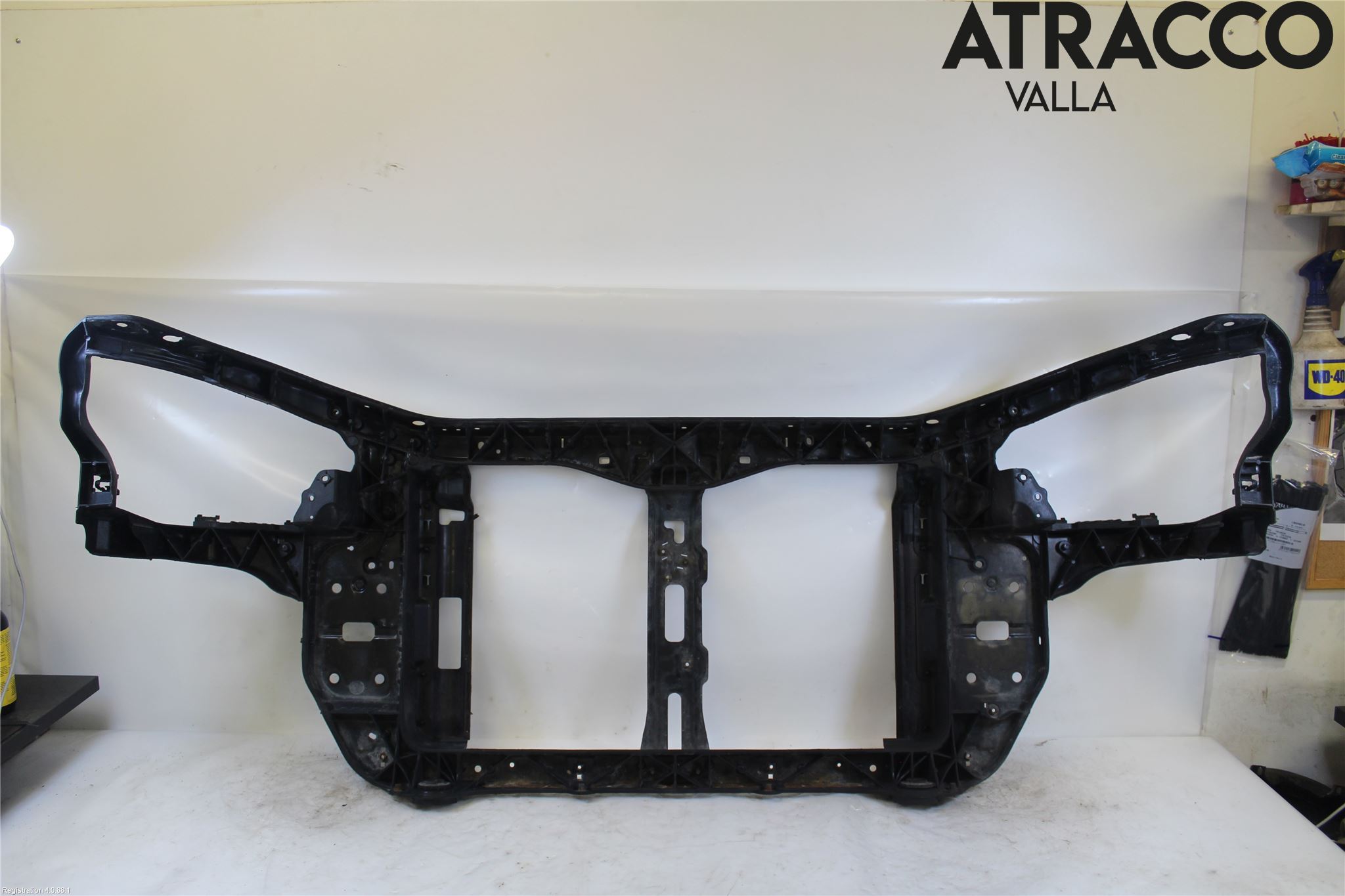 Kia CARENS II 07-12 Frontkorg