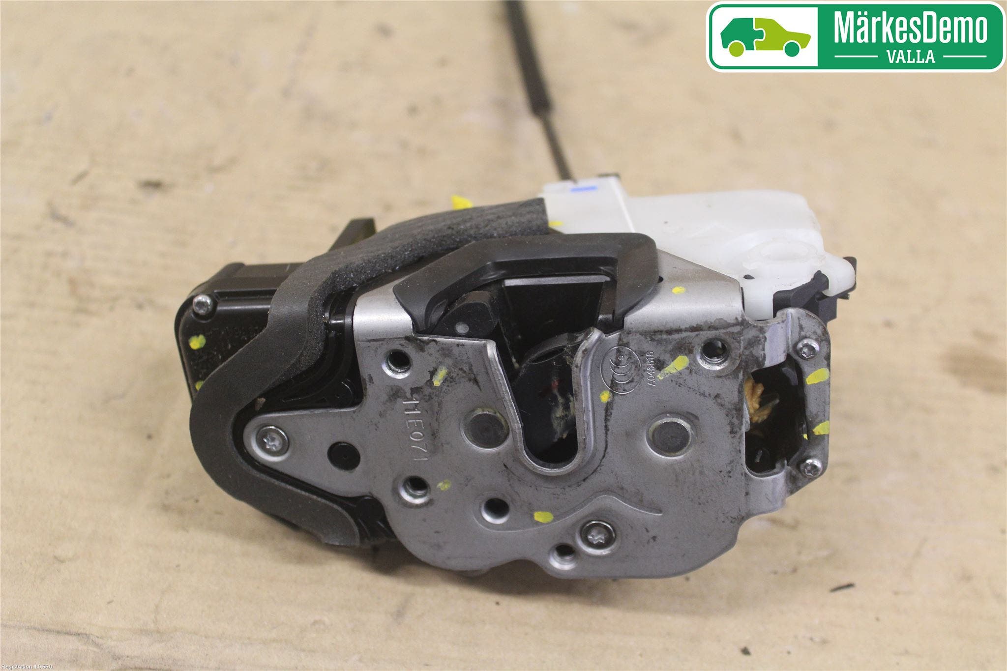 Opel ASTRA J 10-15 Låskista-Dörrlås