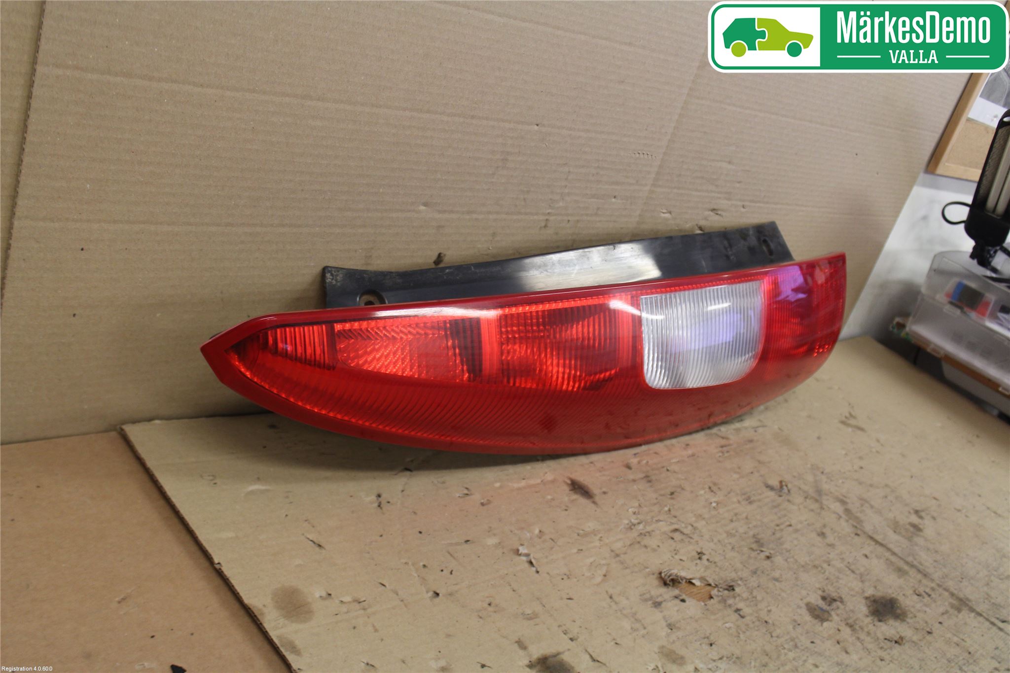 Mitsubishi COLT   04-08 Bakljus Vänster