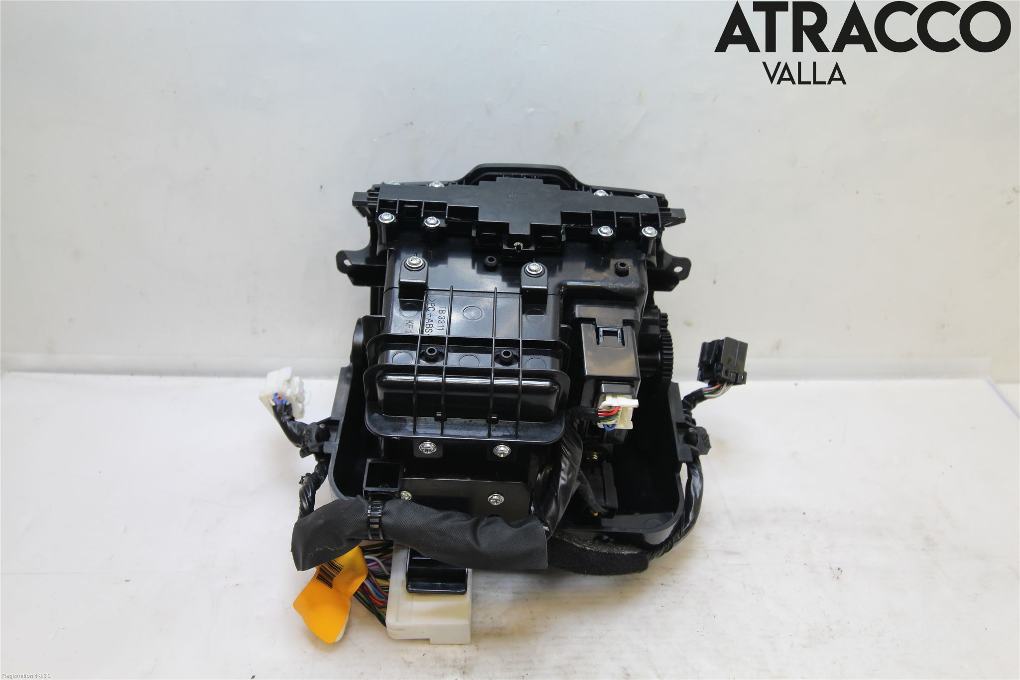 Hyundai i40 16-18 Instrumentbräda Förvaringsfack
