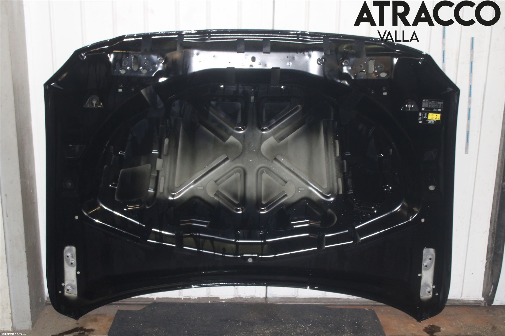 Jaguar F-PACE Huv Fram