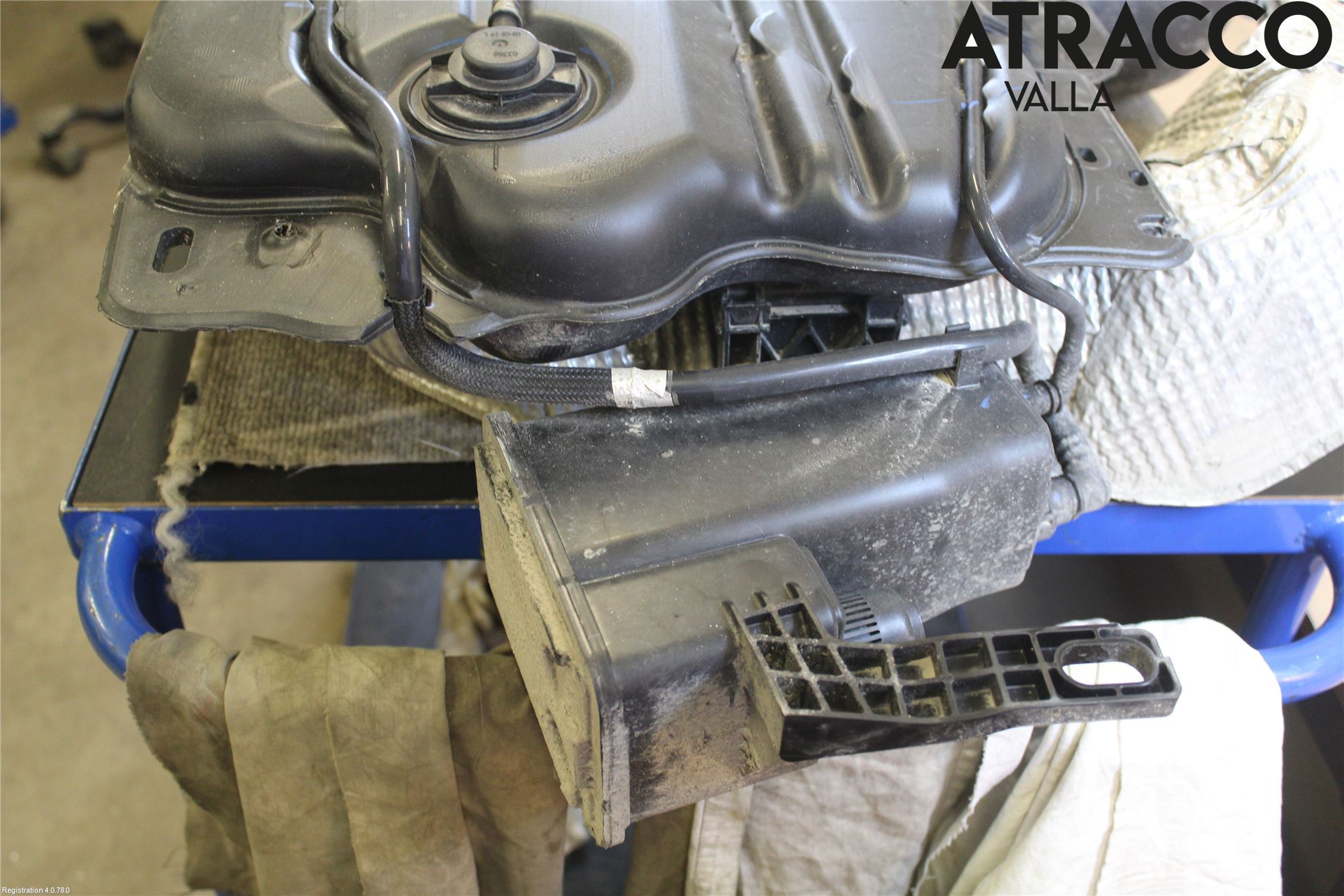 Peugeot 3008 17-24 Bränsletank