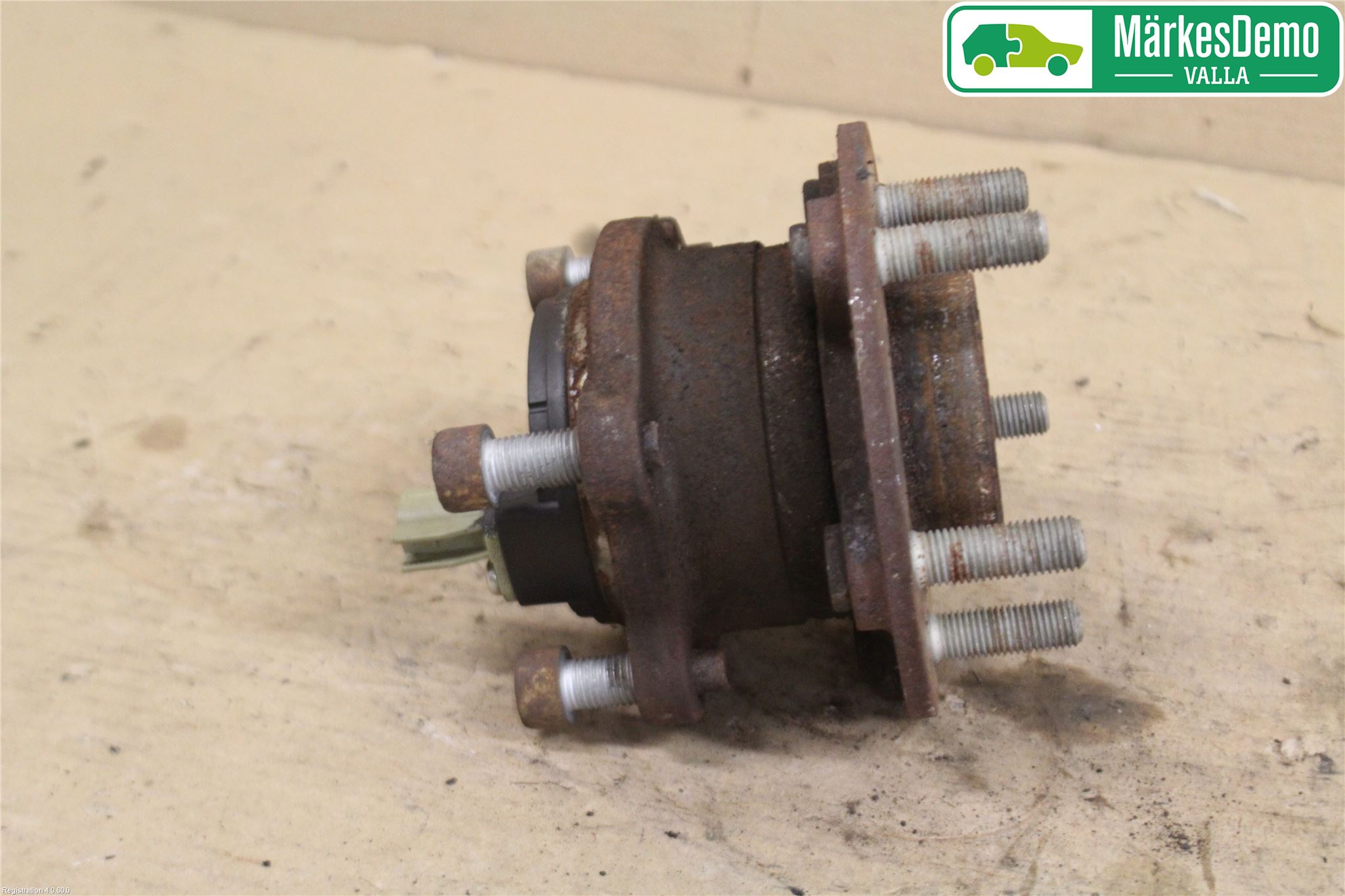 Volvo V40 12-19 Nav Bak