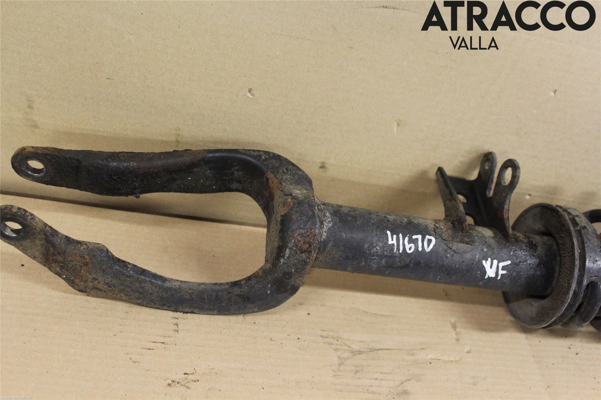BMW 5 F10/F11/F18 09-17 Fjäderben Fram Vänster