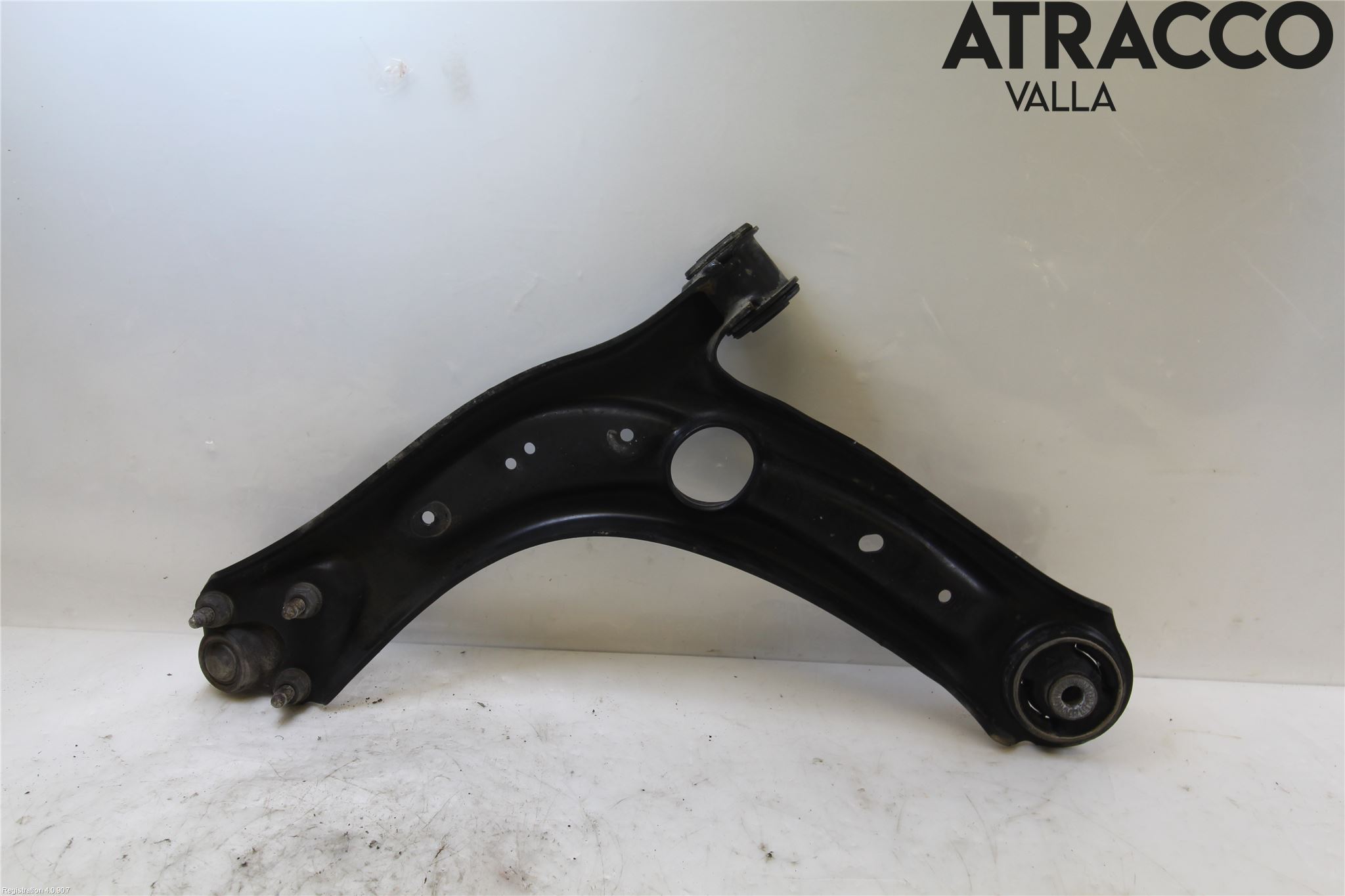 Volkswagen VW PASSAT 15-19 Bärarm Fram Undre Hö