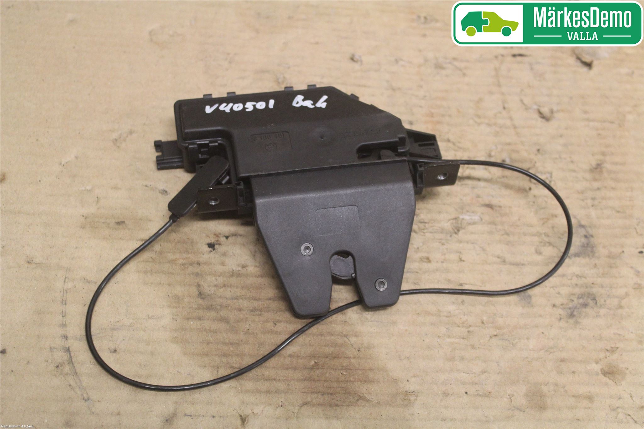 BMW 1 E87/81 5D/3D 03-11 Låskista Baklucka