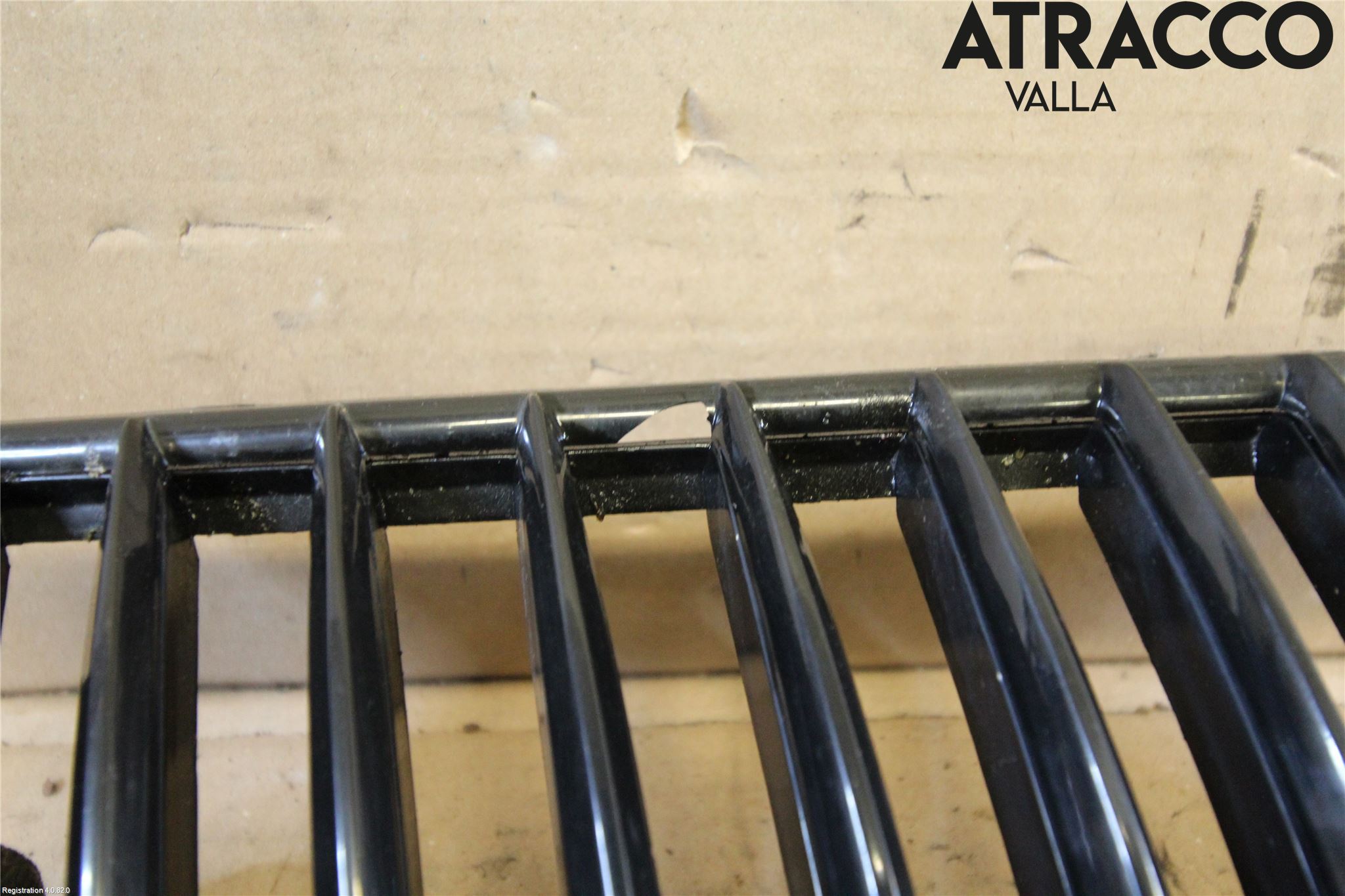 BMW 3 E90/91 SED/TOU 05-12 Grilldel Höger