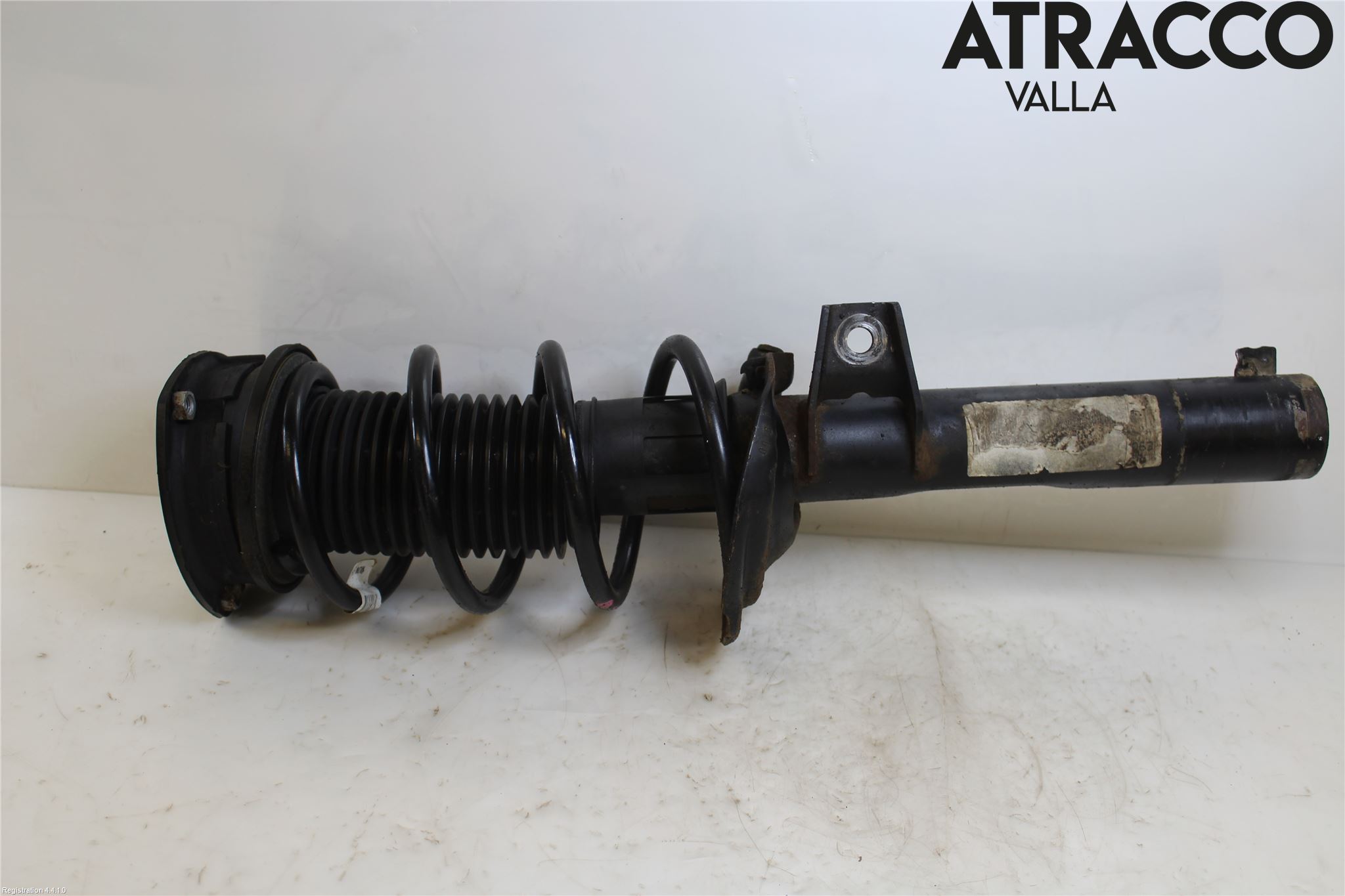 Volkswagen VW PASSAT 15-19 Fjäderben Fram Vänster
