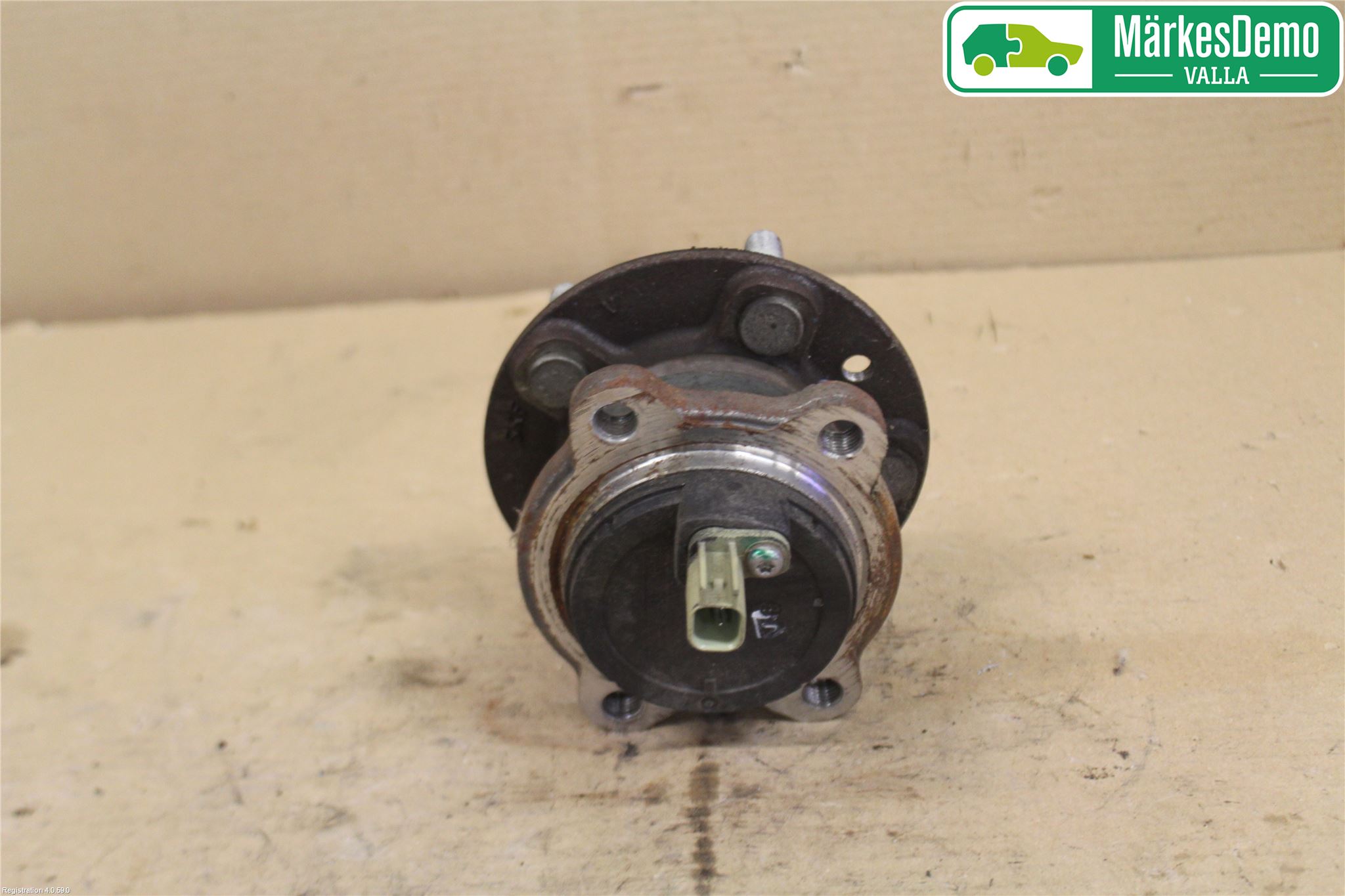 Volvo V40 12-19 Nav Bak