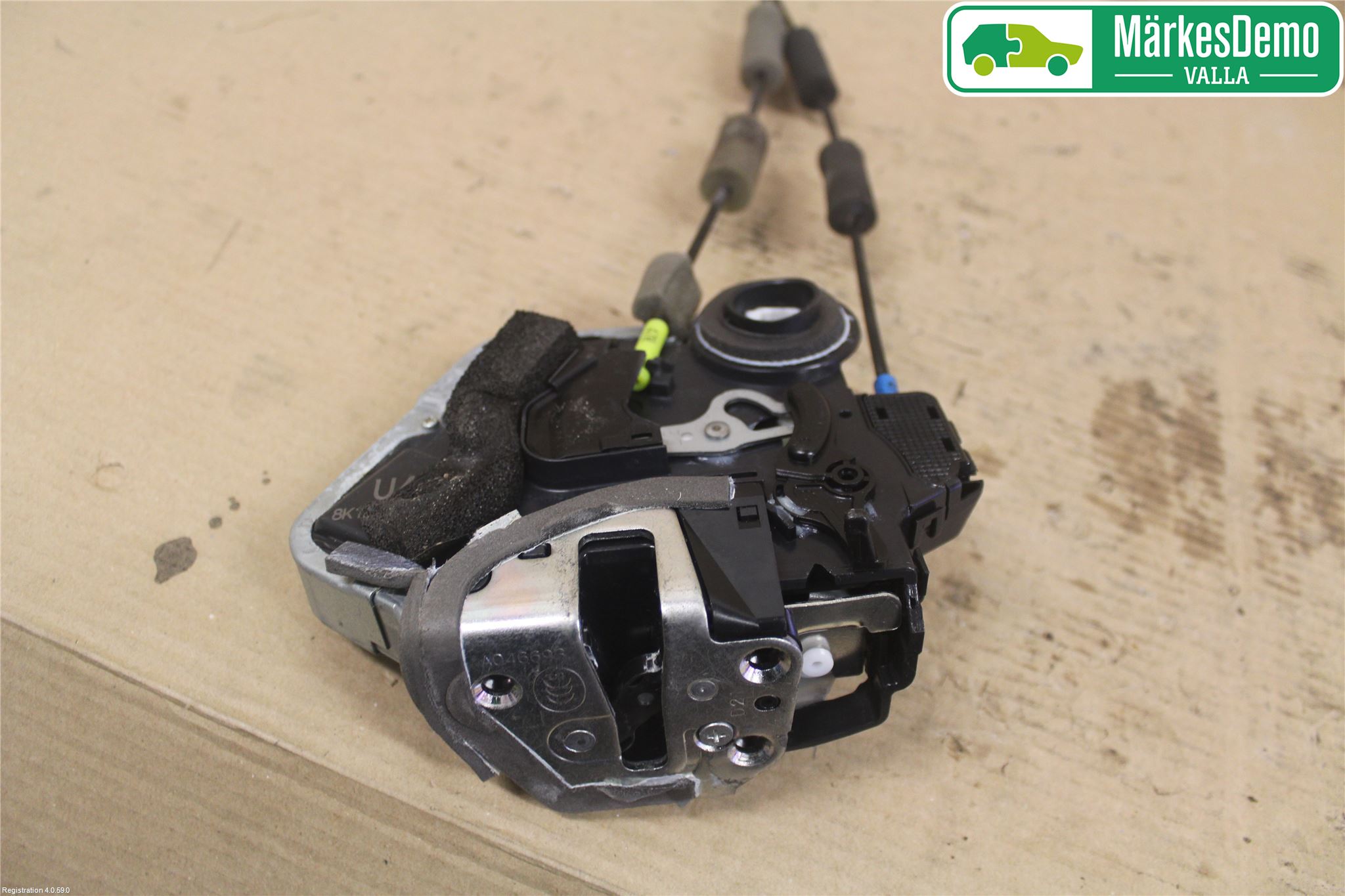 Lexus IS 220d/250/350 06-13 Låskista-Dörrlås