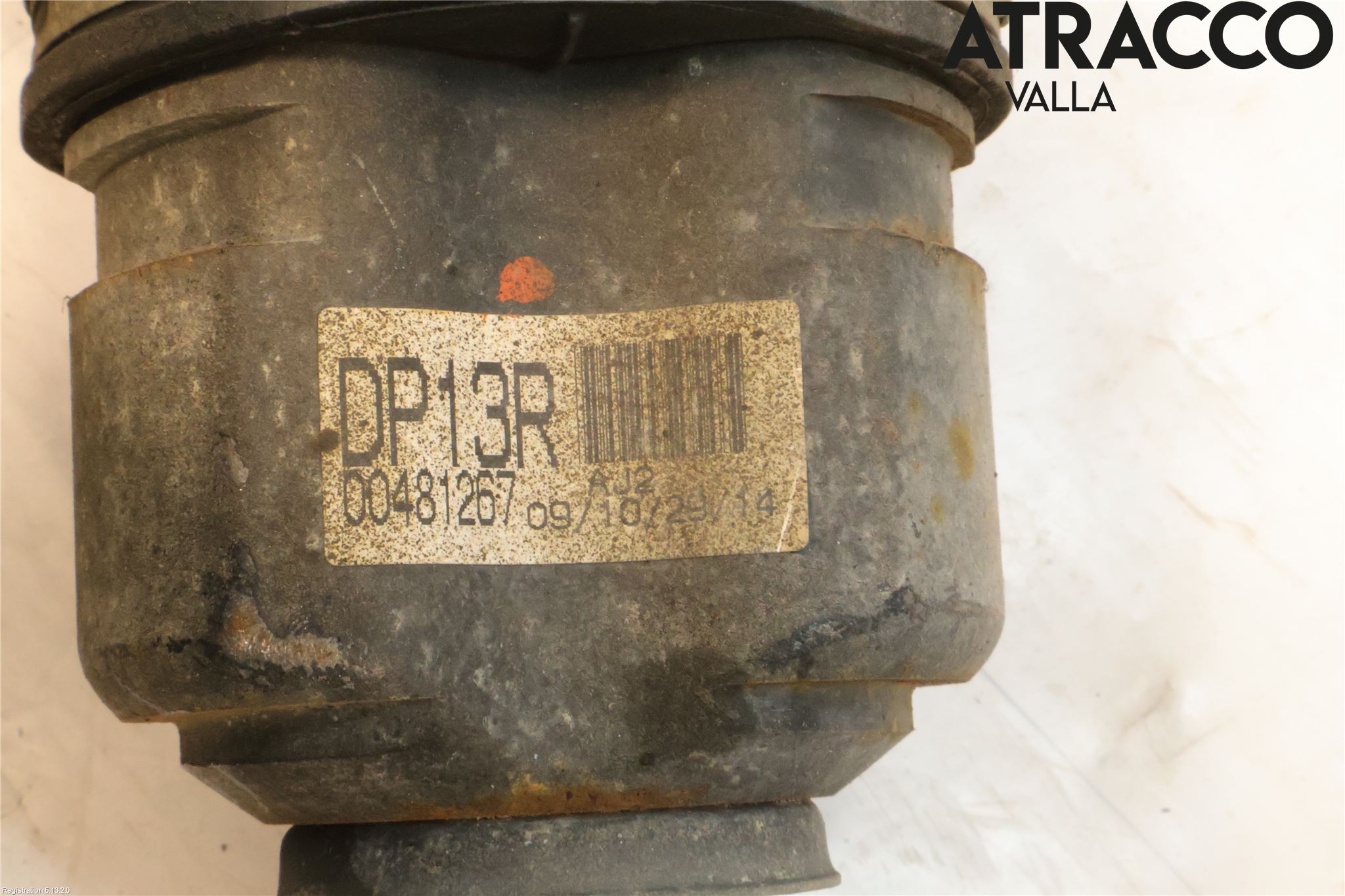 Toyota URBAN CRUISER Drivaxel Fram Höger