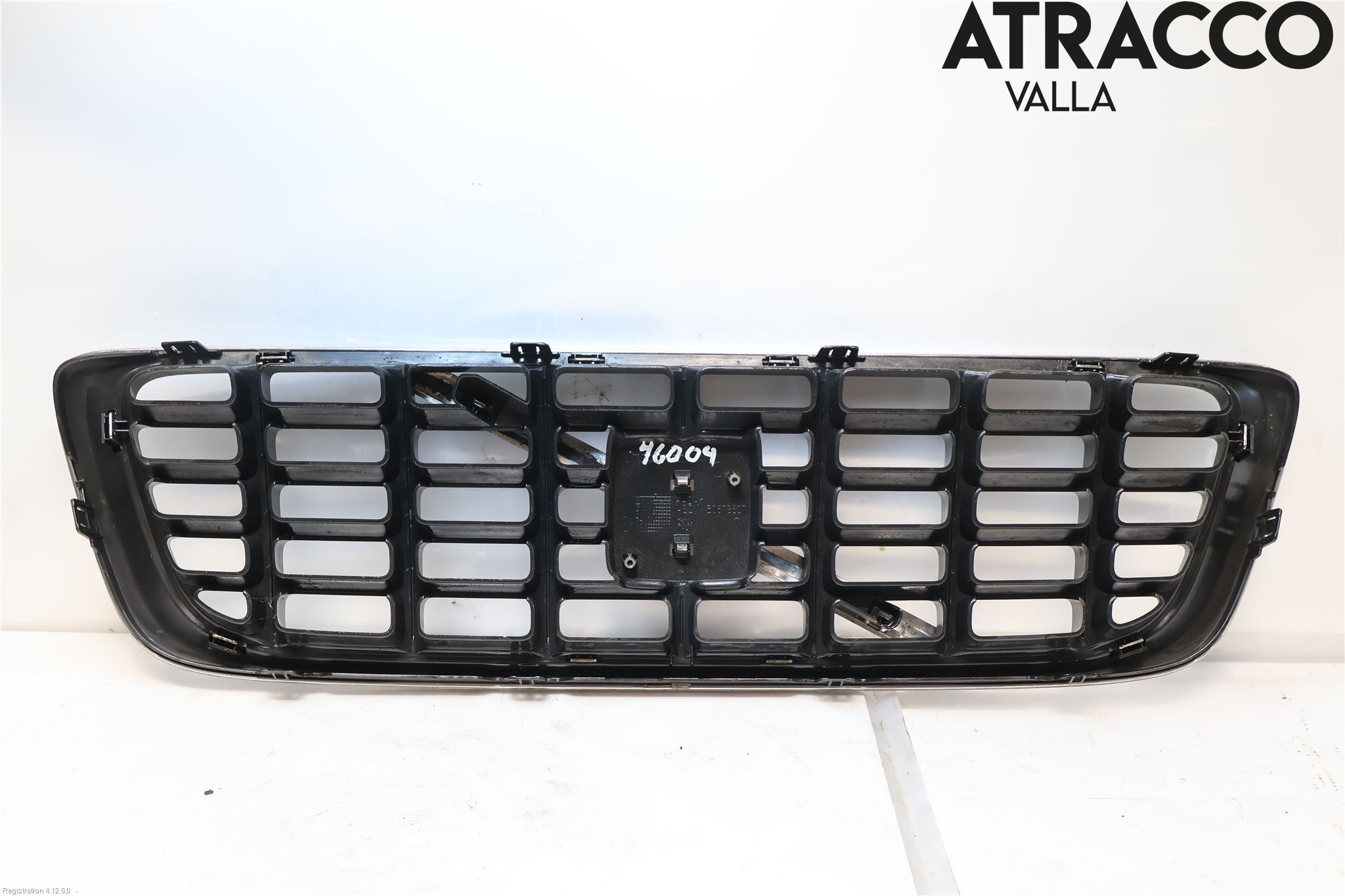 Volvo V70 08-13 Grill Komp