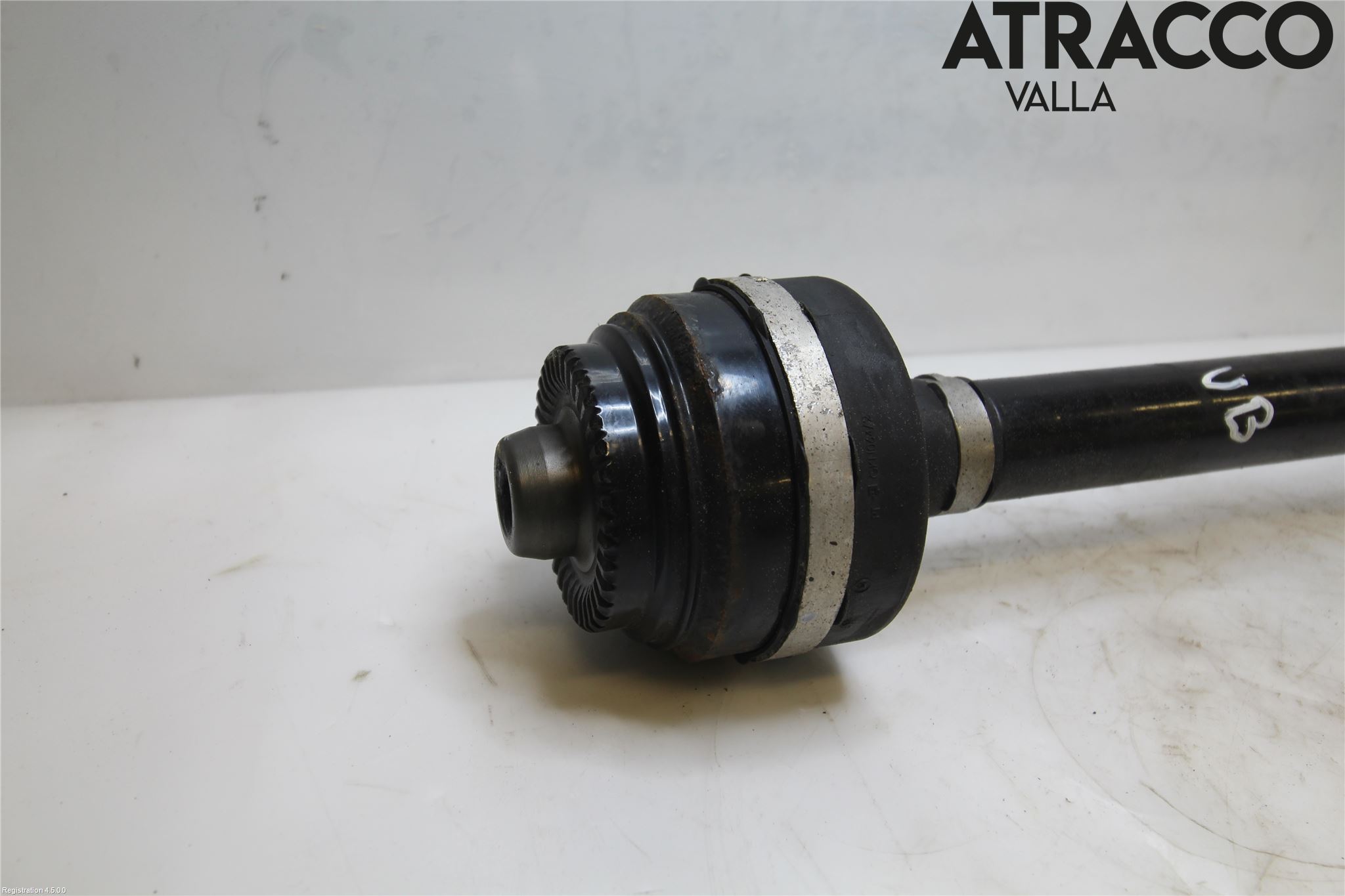 BMW 5 G30/G31/F90 17-23 Drivaxel Bak Vänster