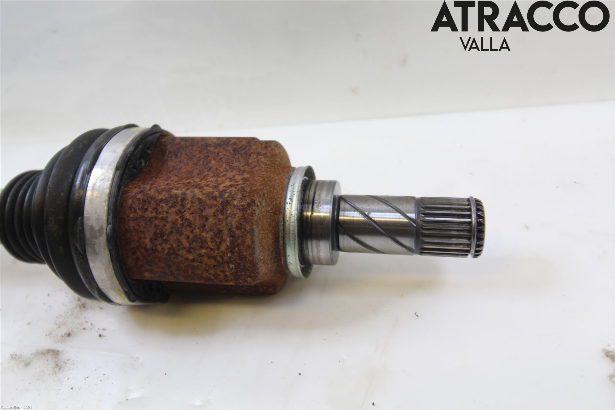 Nissan NV250 20-22 Drivaxel Fram Vänster