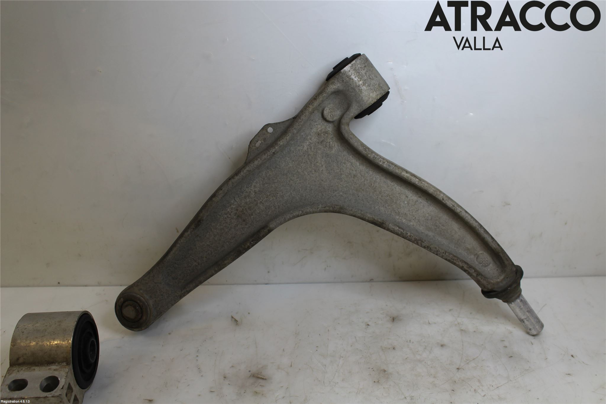 Saab 9-3 VER 2 Bärarm Fram Undre Hö