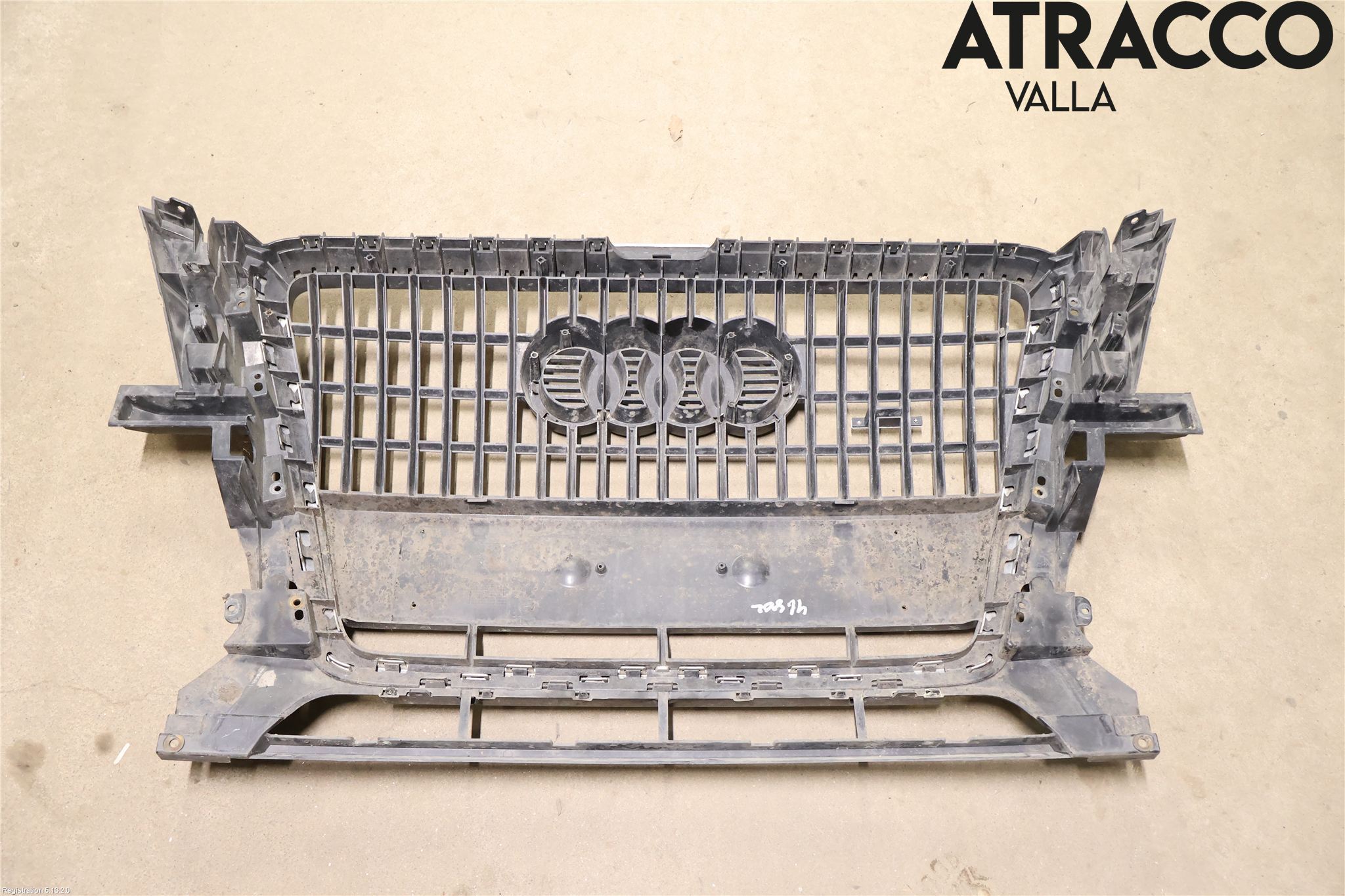 Audi Q5 09-16 Grill Komp