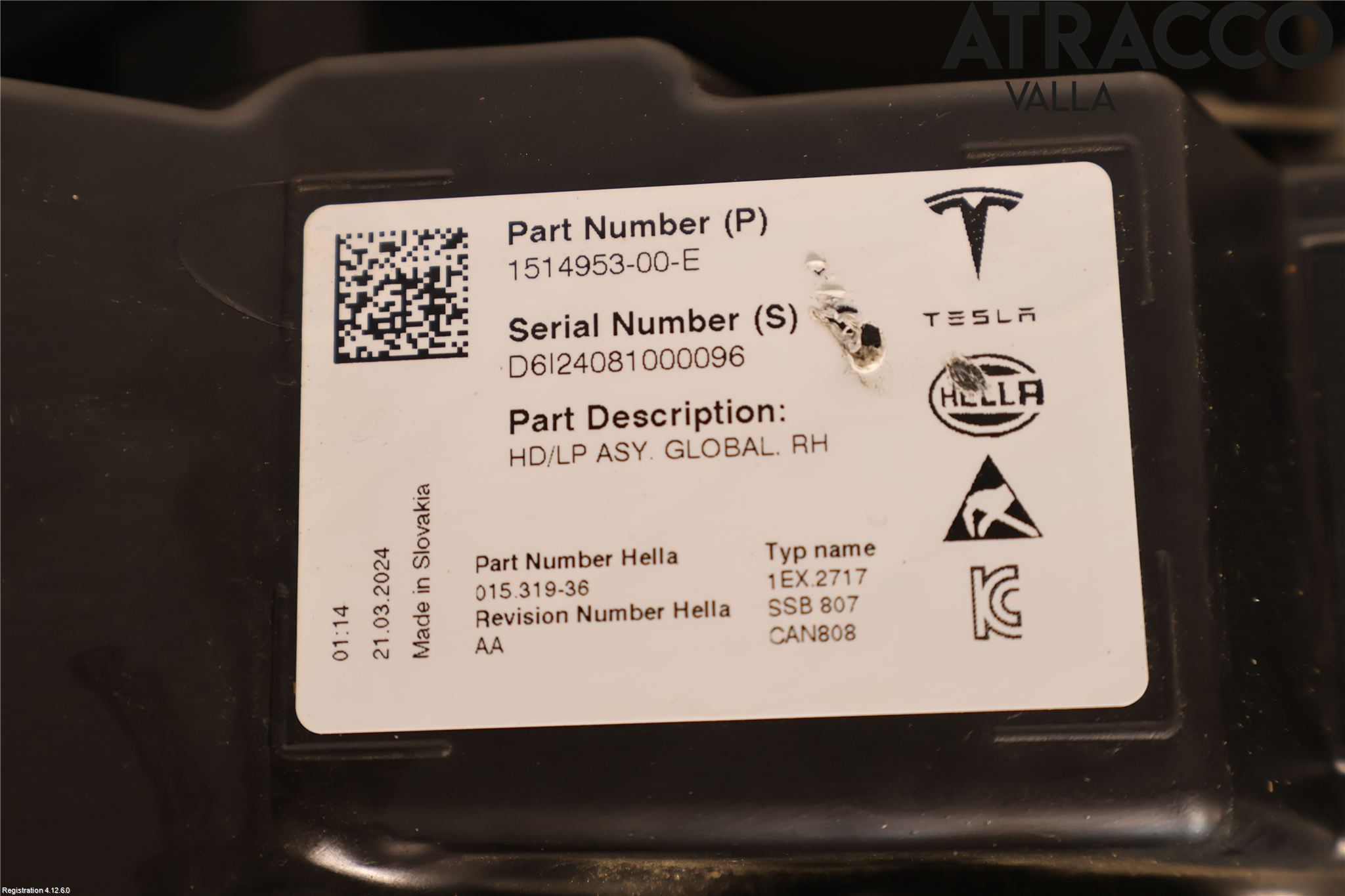 Tesla MODEL Y 21- Strålkastare Höger