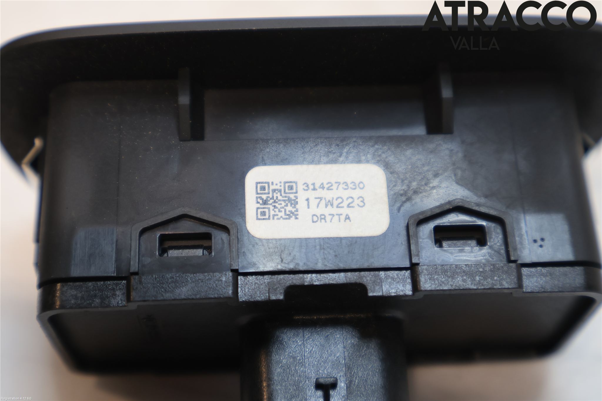 Volvo S90 17->> Strömställare Baklucka