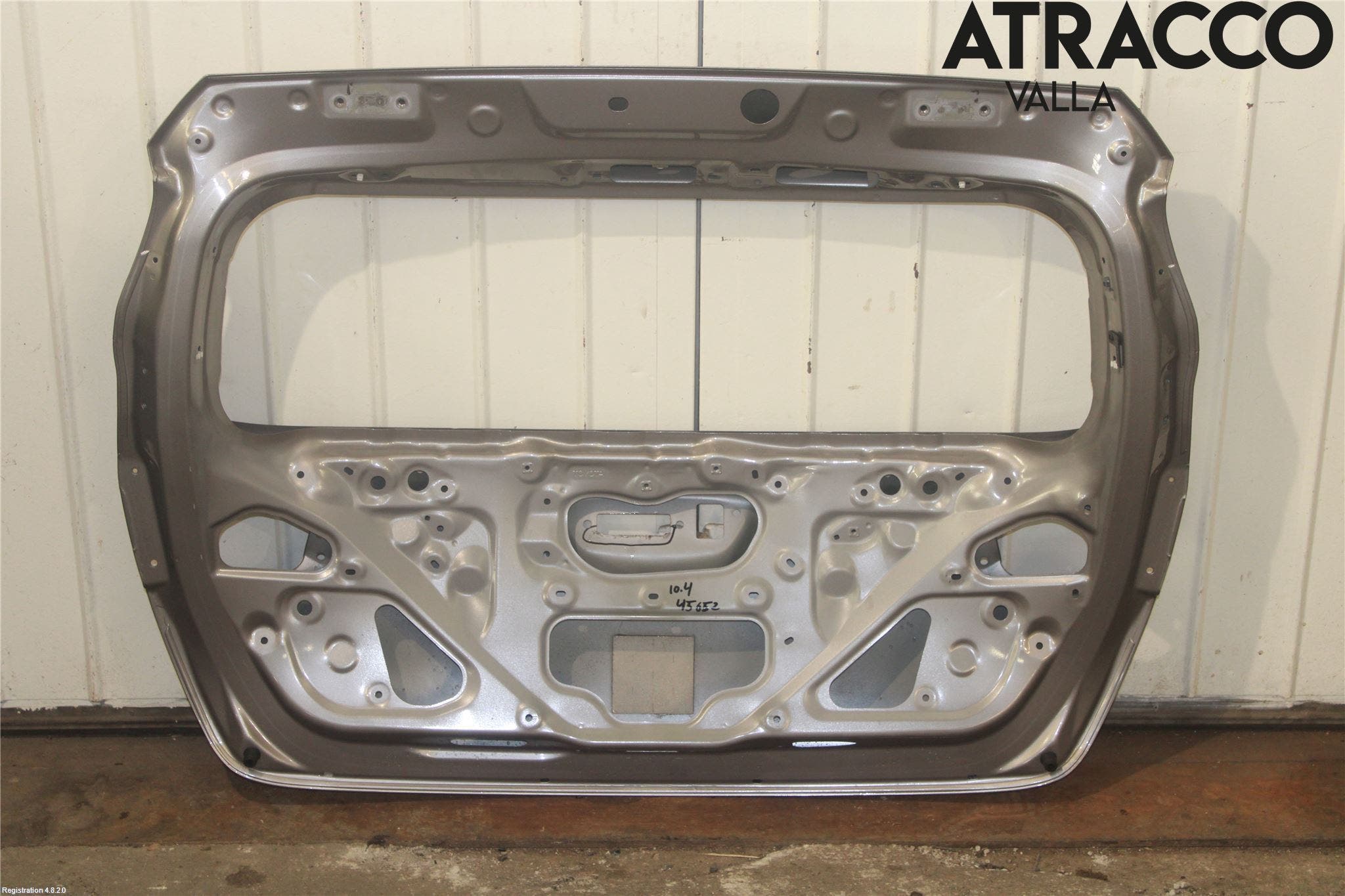 Toyota AURIS 13-19 Baklucka Kombi