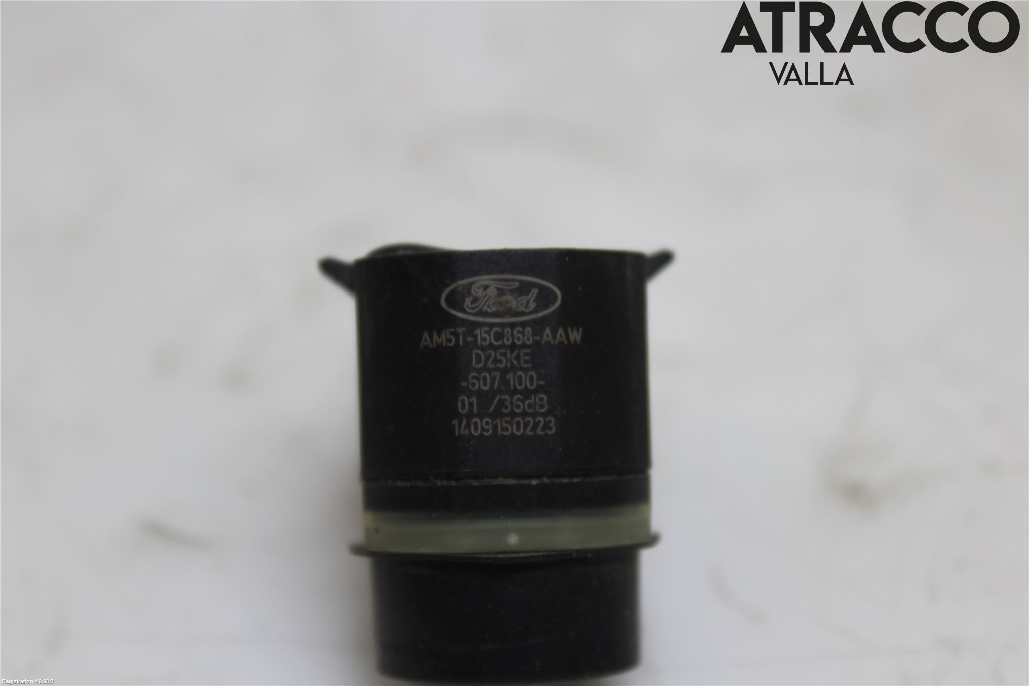 Ford KUGA 13-16 Parkeringshjälp Frontsensor