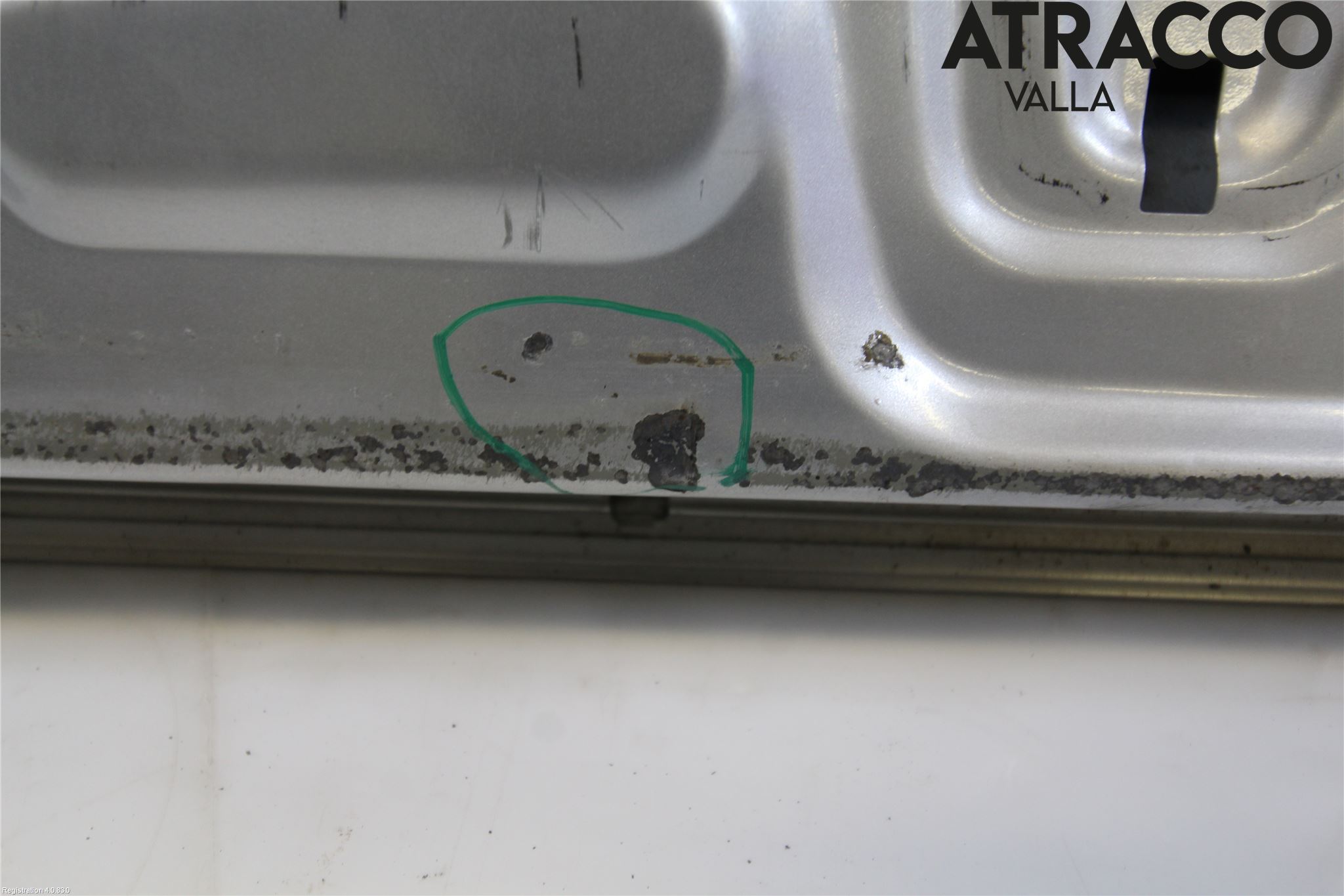 Nissan NAVARA 05-16 Dörr Fram Vänster