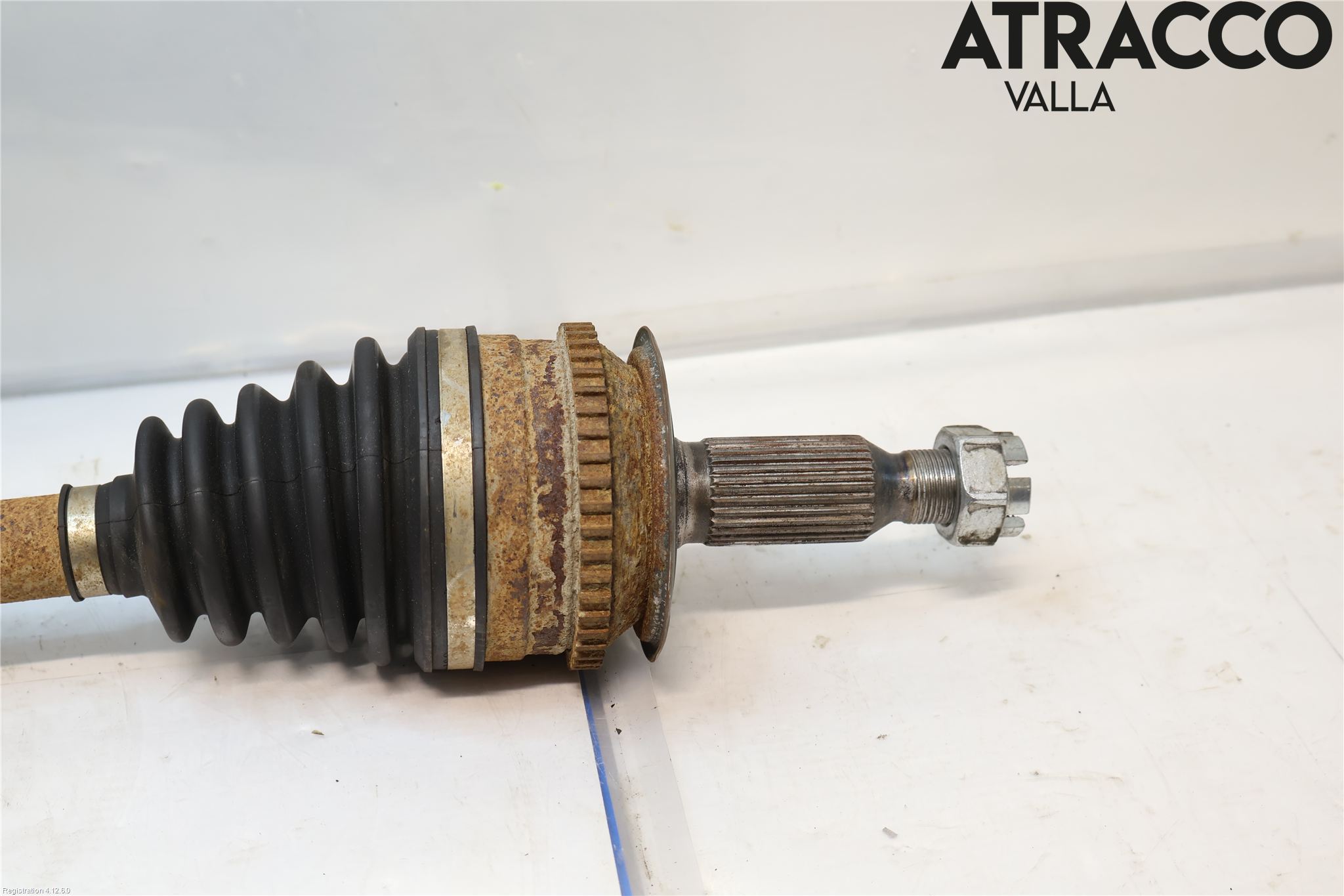 Mitsubishi L200 06-15 Drivaxel Fram Vänster