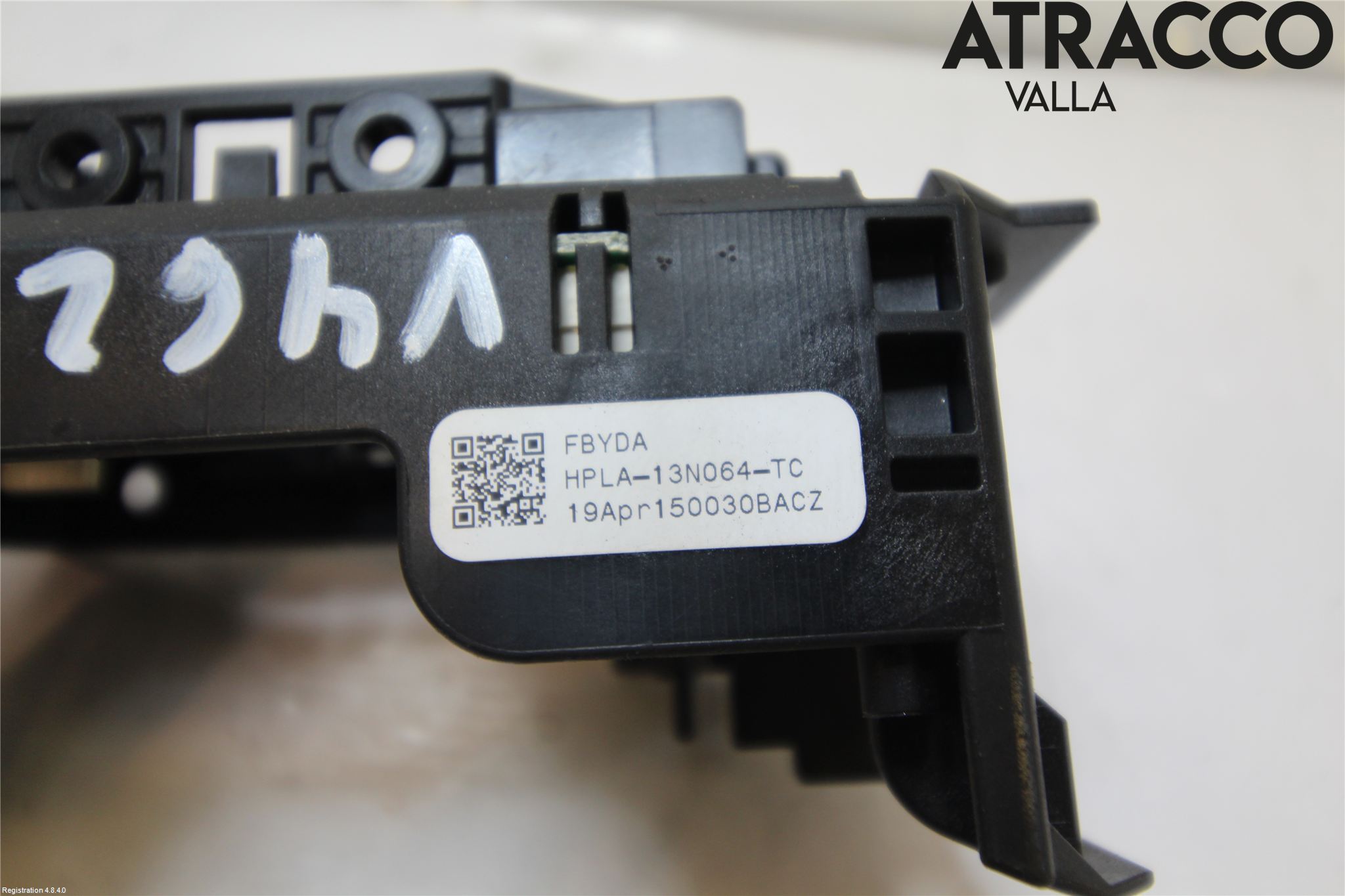 Jaguar F-PACE Spak Konsoll-Fäste