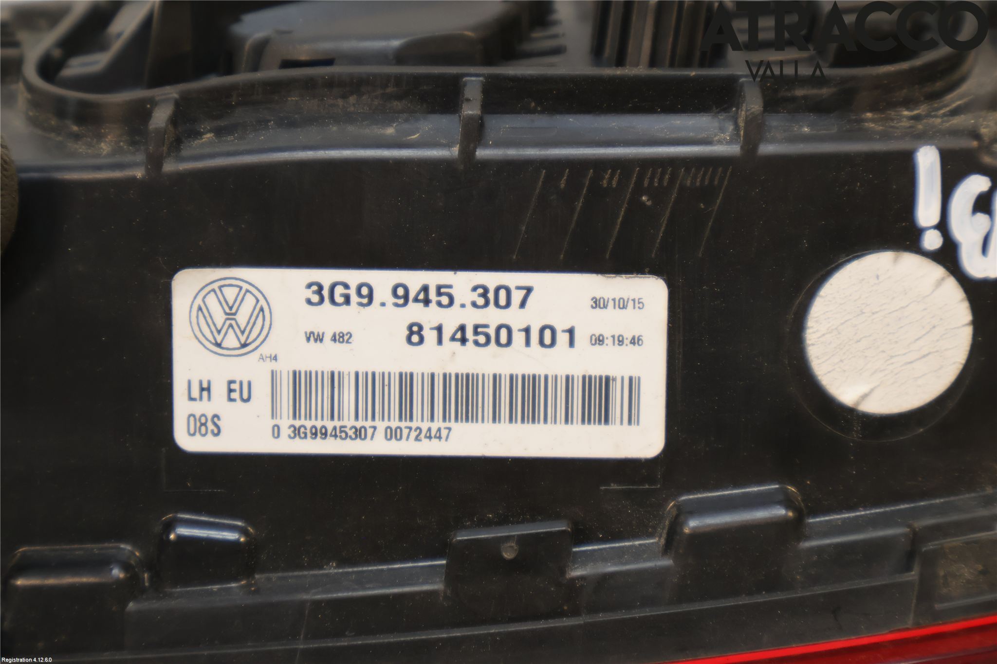 Volkswagen VW PASSAT 15-19 Bakljus Lucka Vä