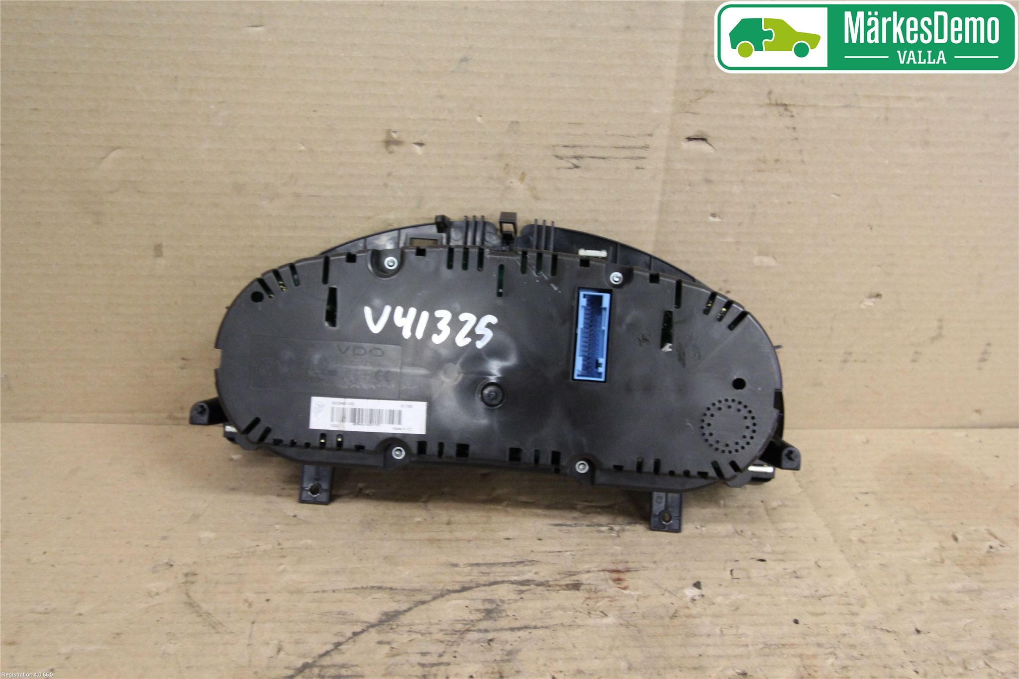 Volkswagen VW PASSAT 11-14 Instrument Komb